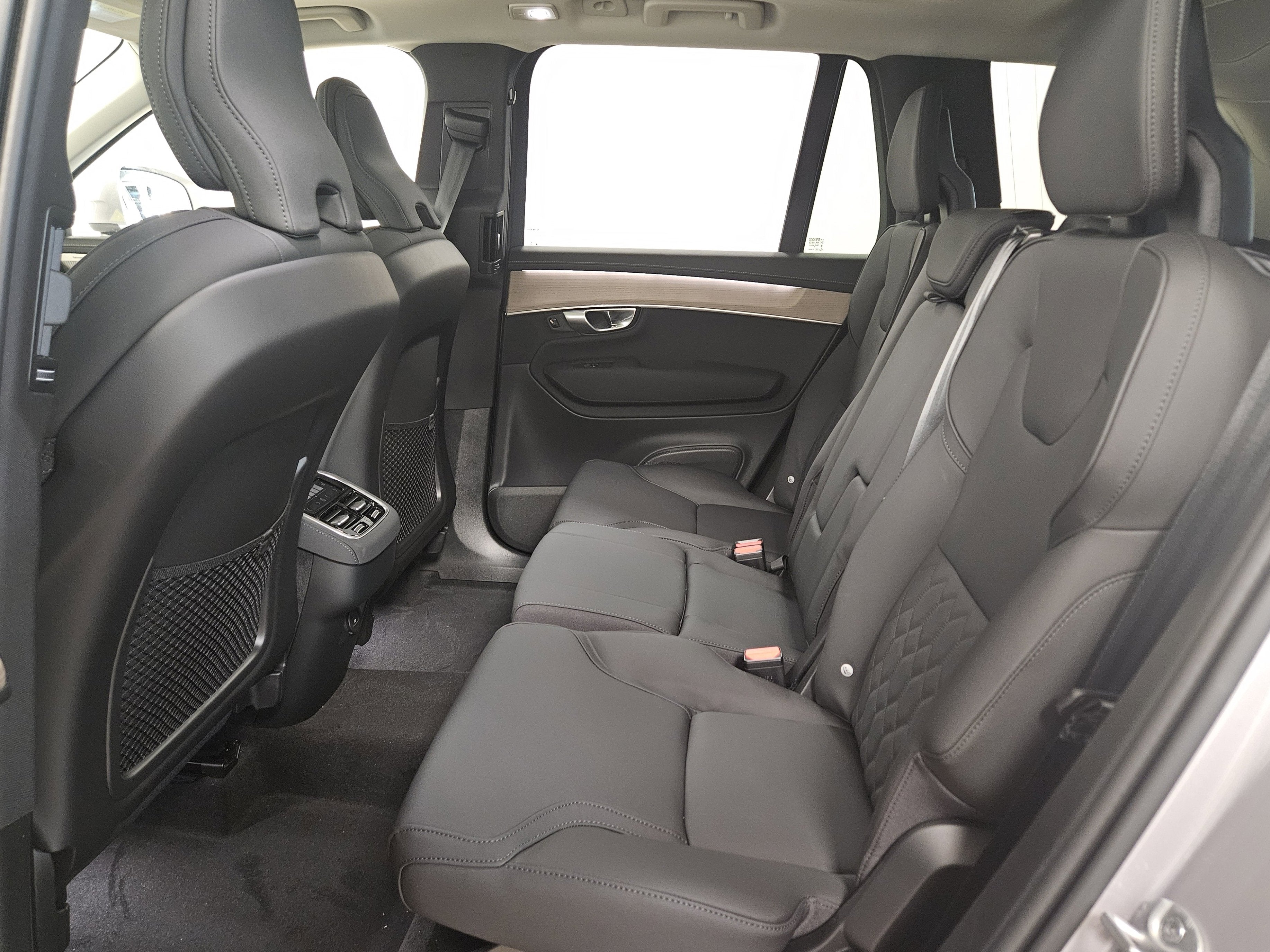 2026 Volvo XC90 Plus