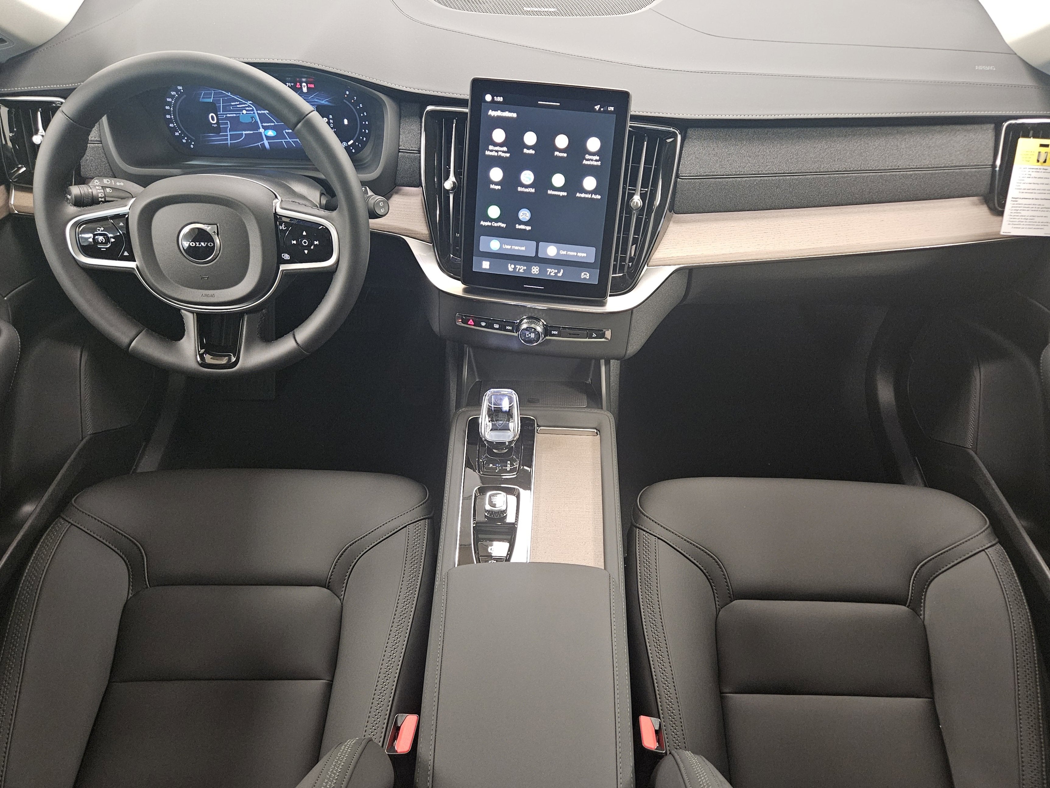 2026 Volvo XC90 Plus