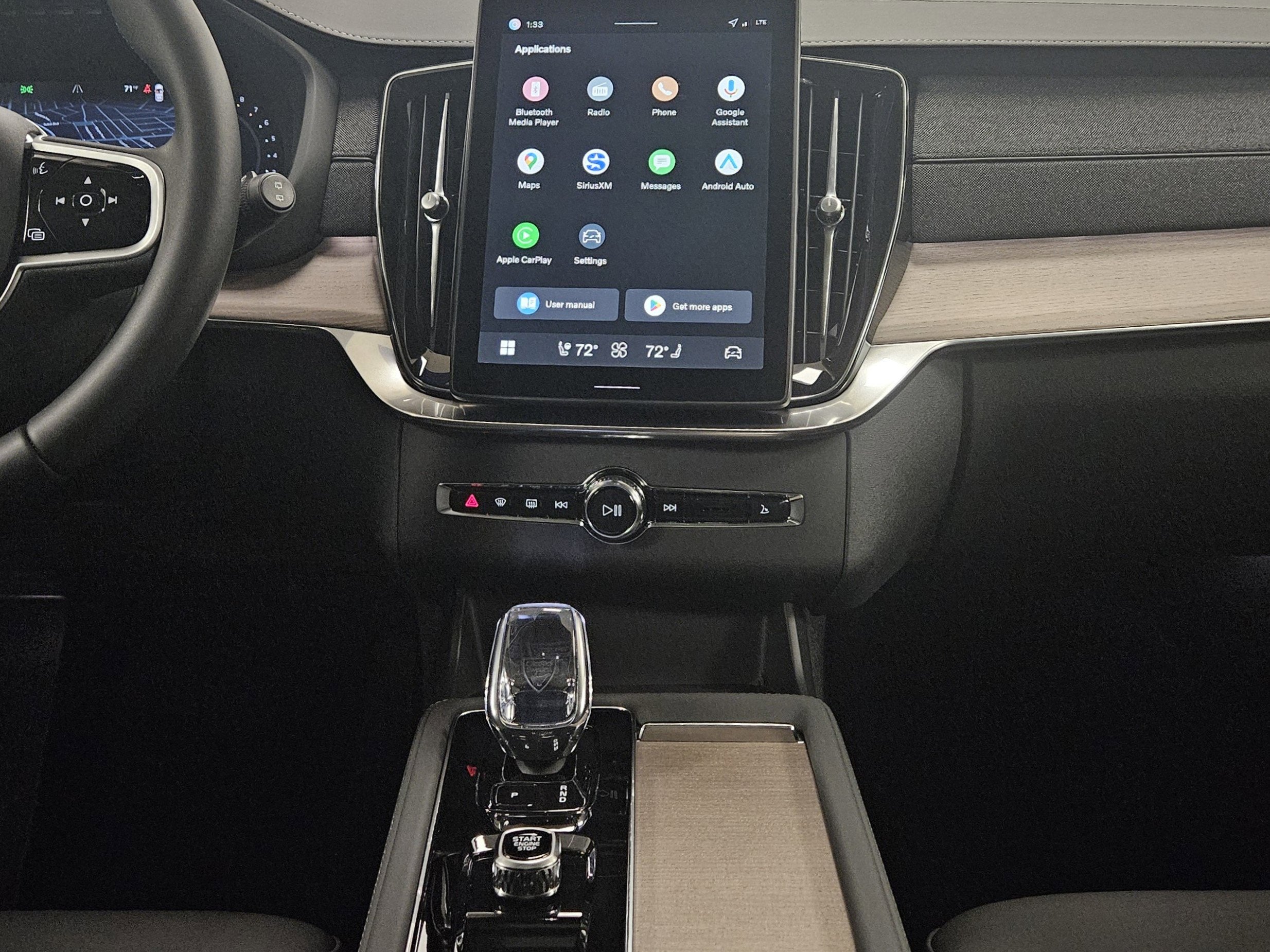 2026 Volvo XC90 Plus