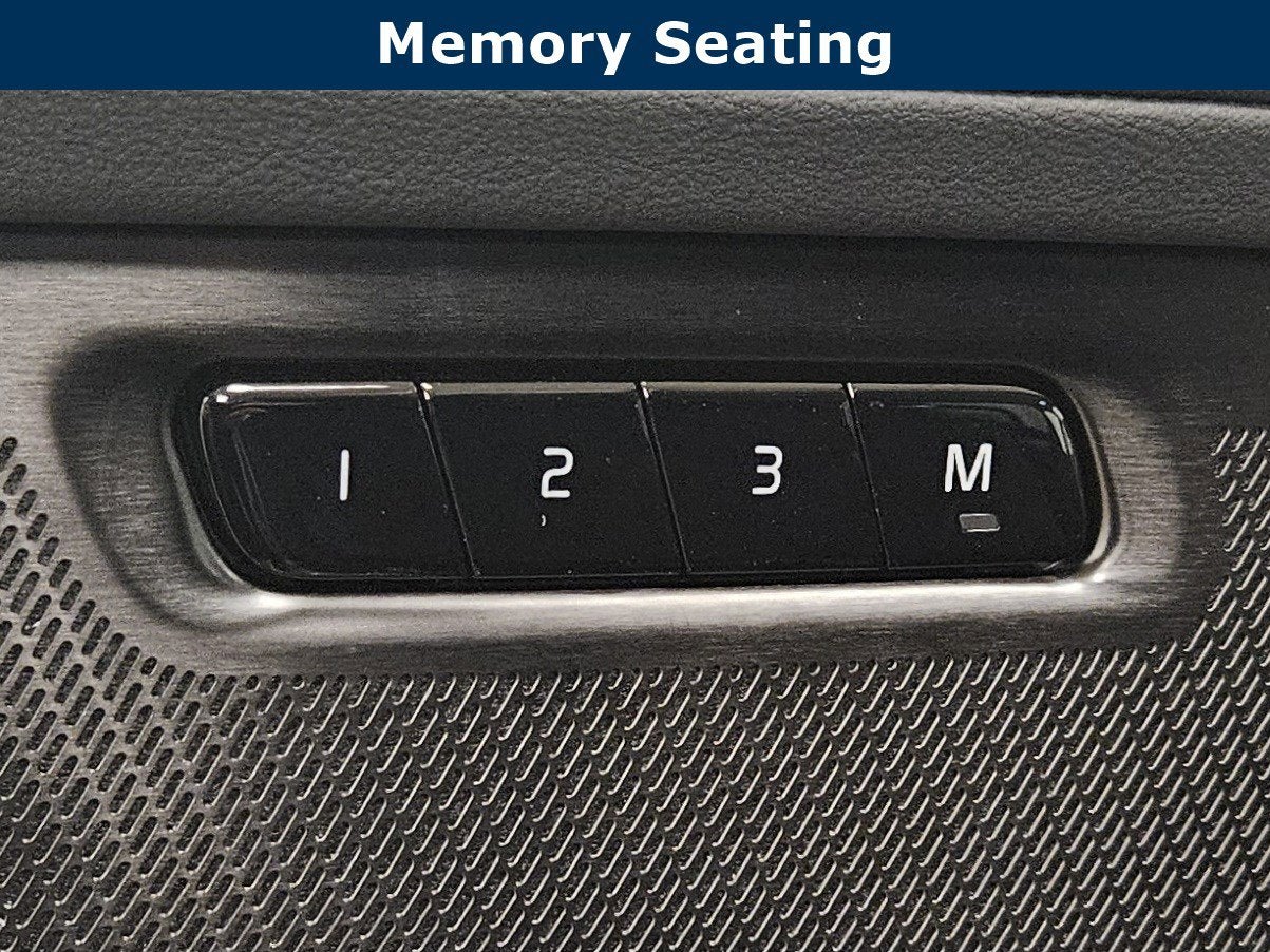 2026 Volvo XC90 Plus