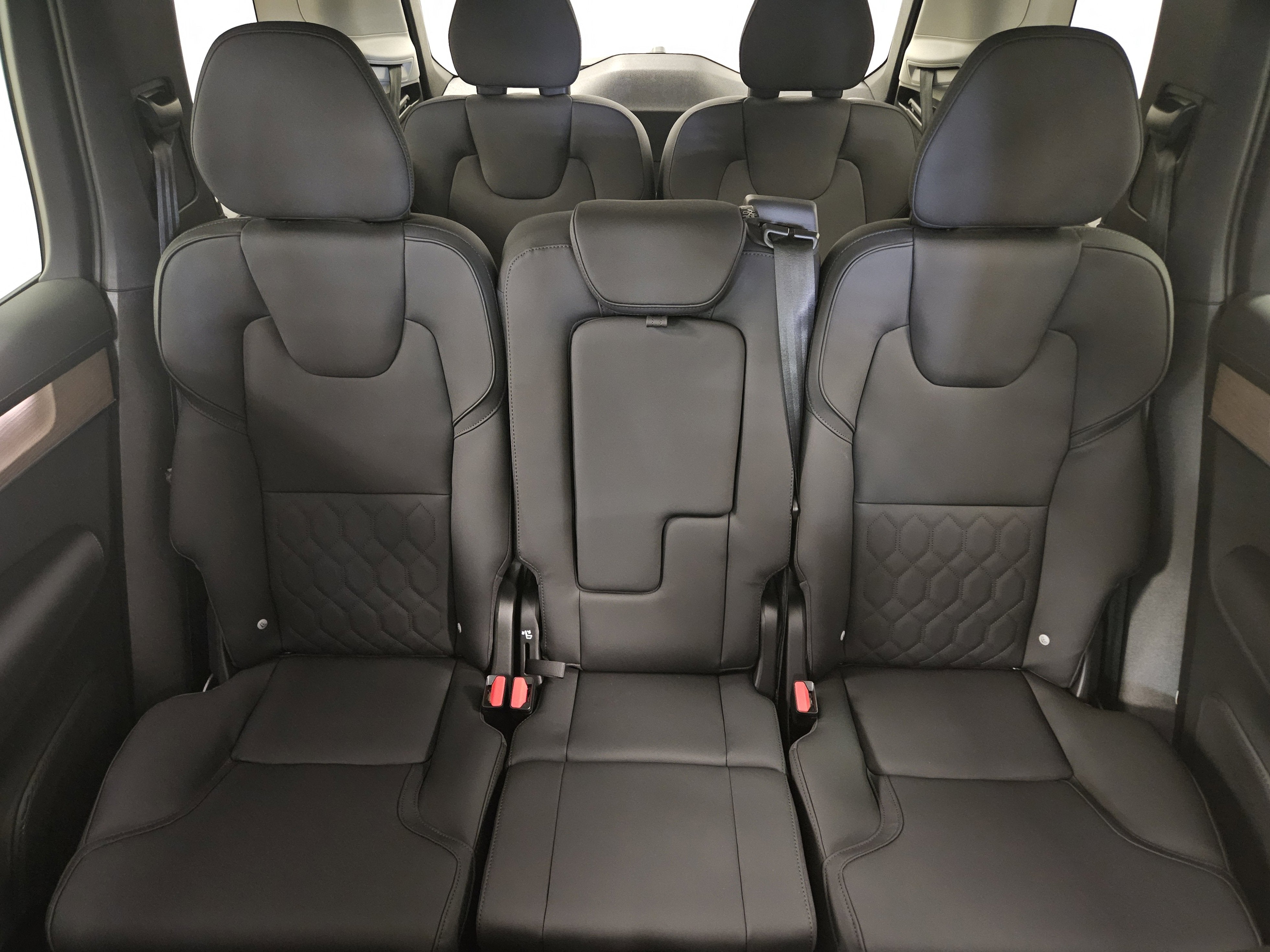 2026 Volvo XC90 Plus