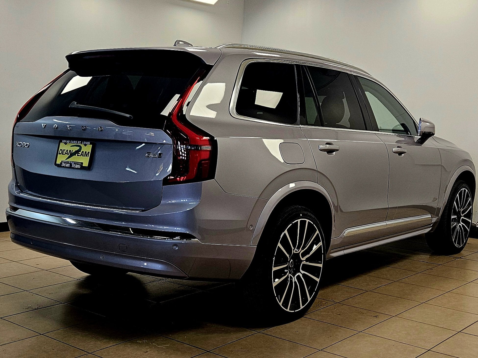 2026 Volvo XC90 Plus