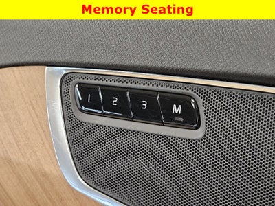 2025 Volvo XC90 Plus