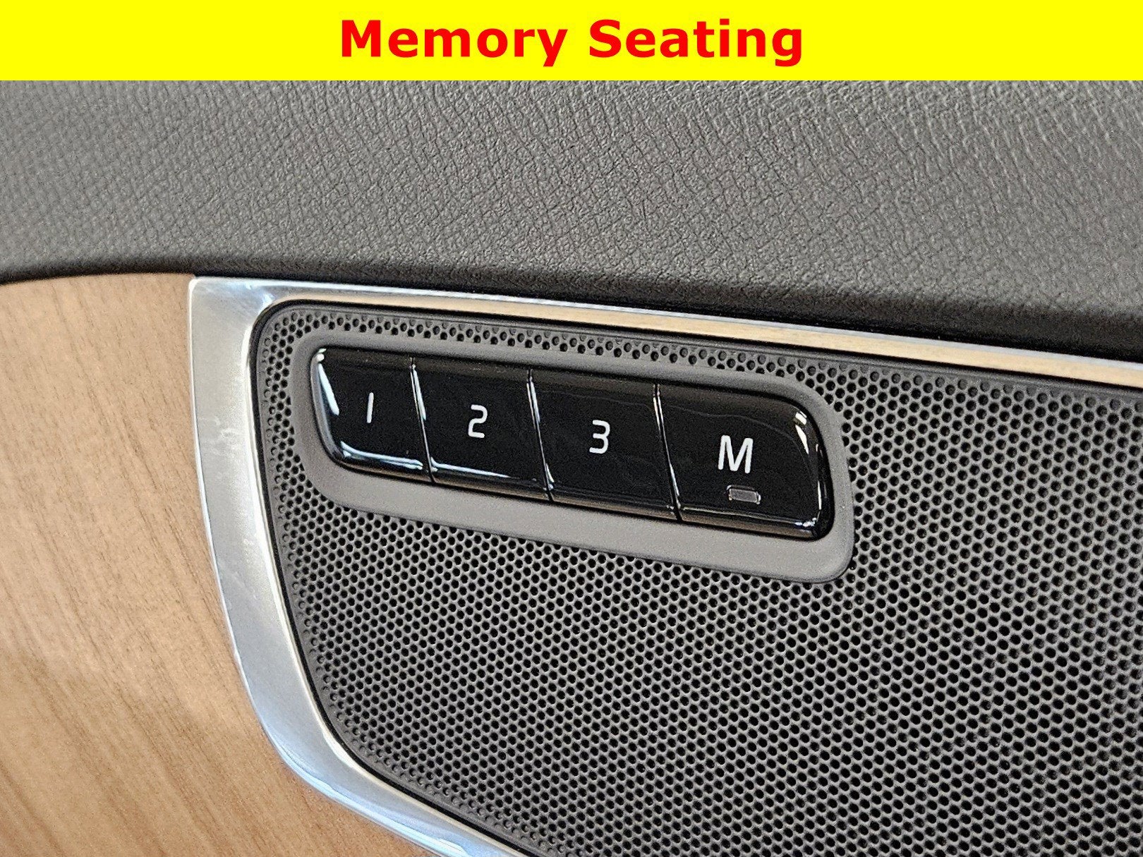 2025 Volvo XC90 Plus