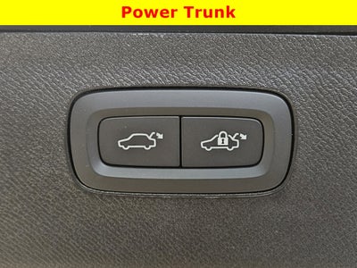 2025 Volvo XC90 Plus