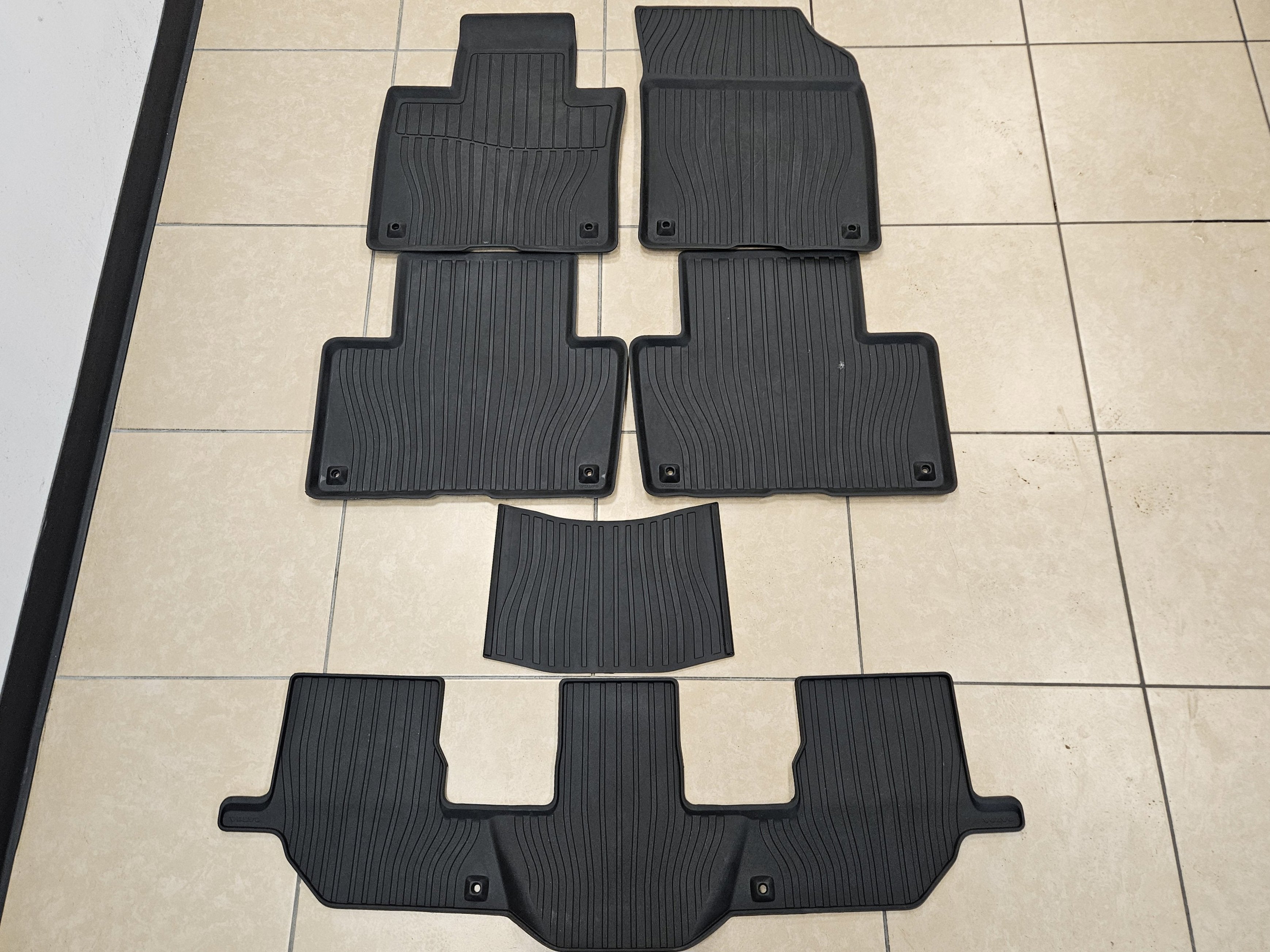 2025 Volvo XC90 Plus