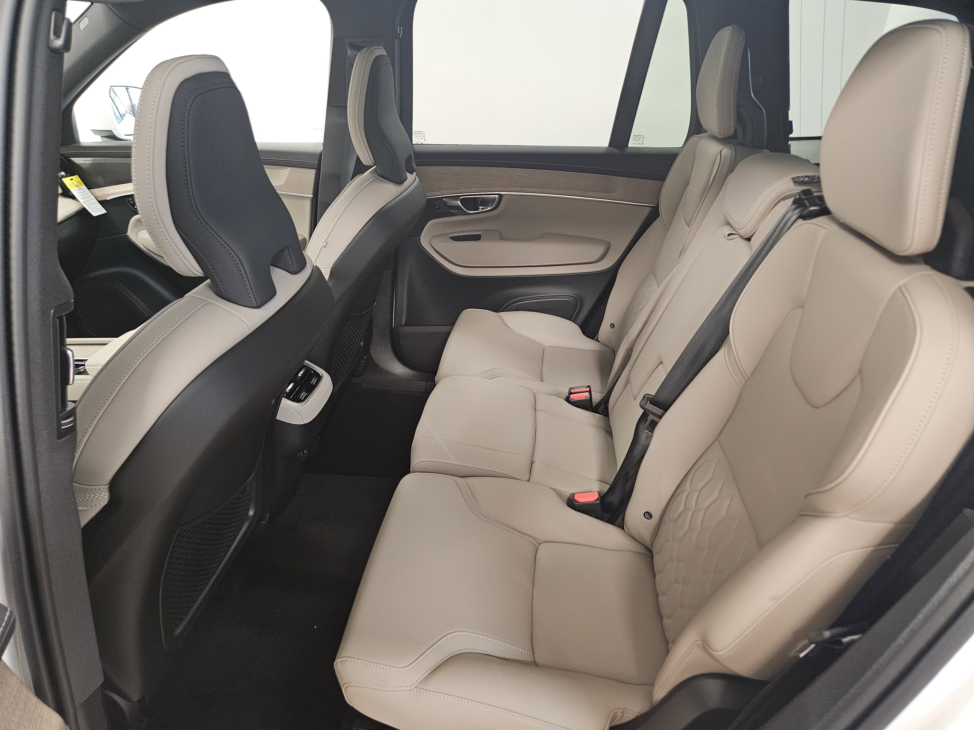 2026 Volvo XC90 Plus