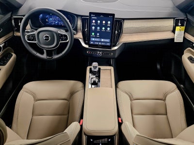 2026 Volvo XC90 Plus