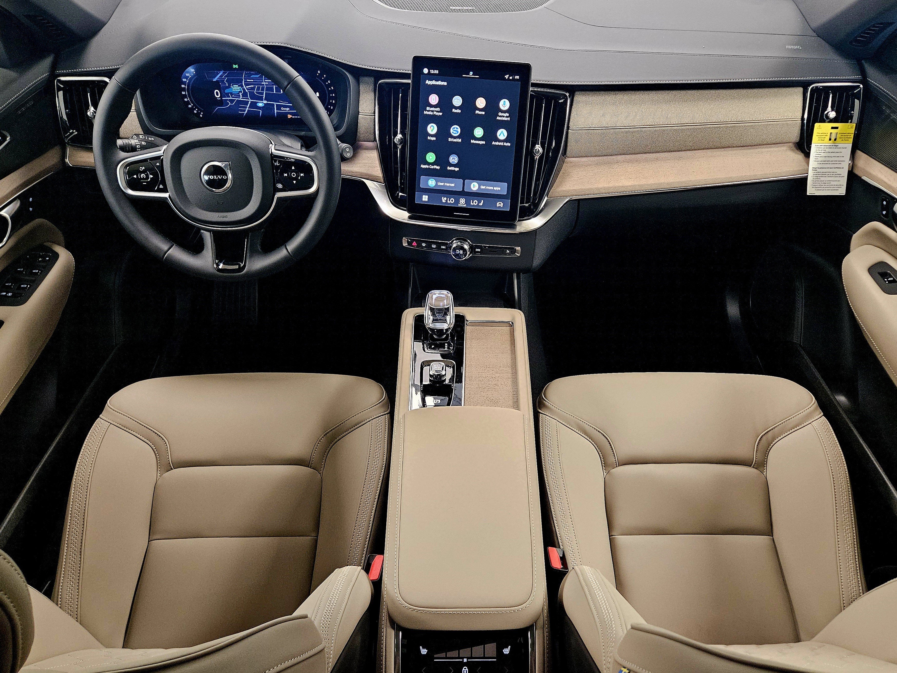 2026 Volvo XC90 Plus