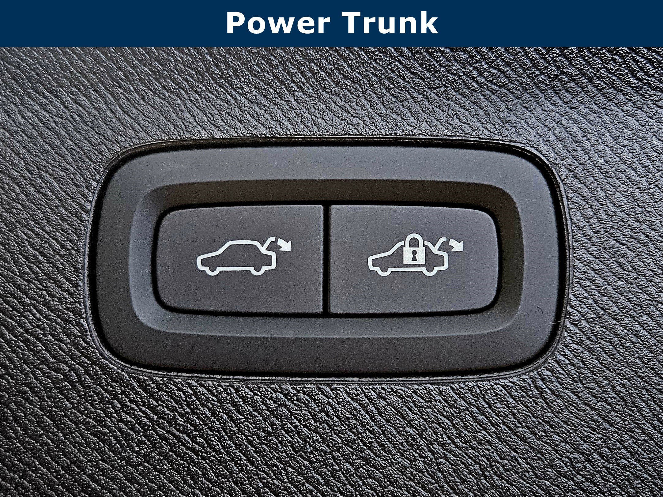 2026 Volvo XC90 Plus