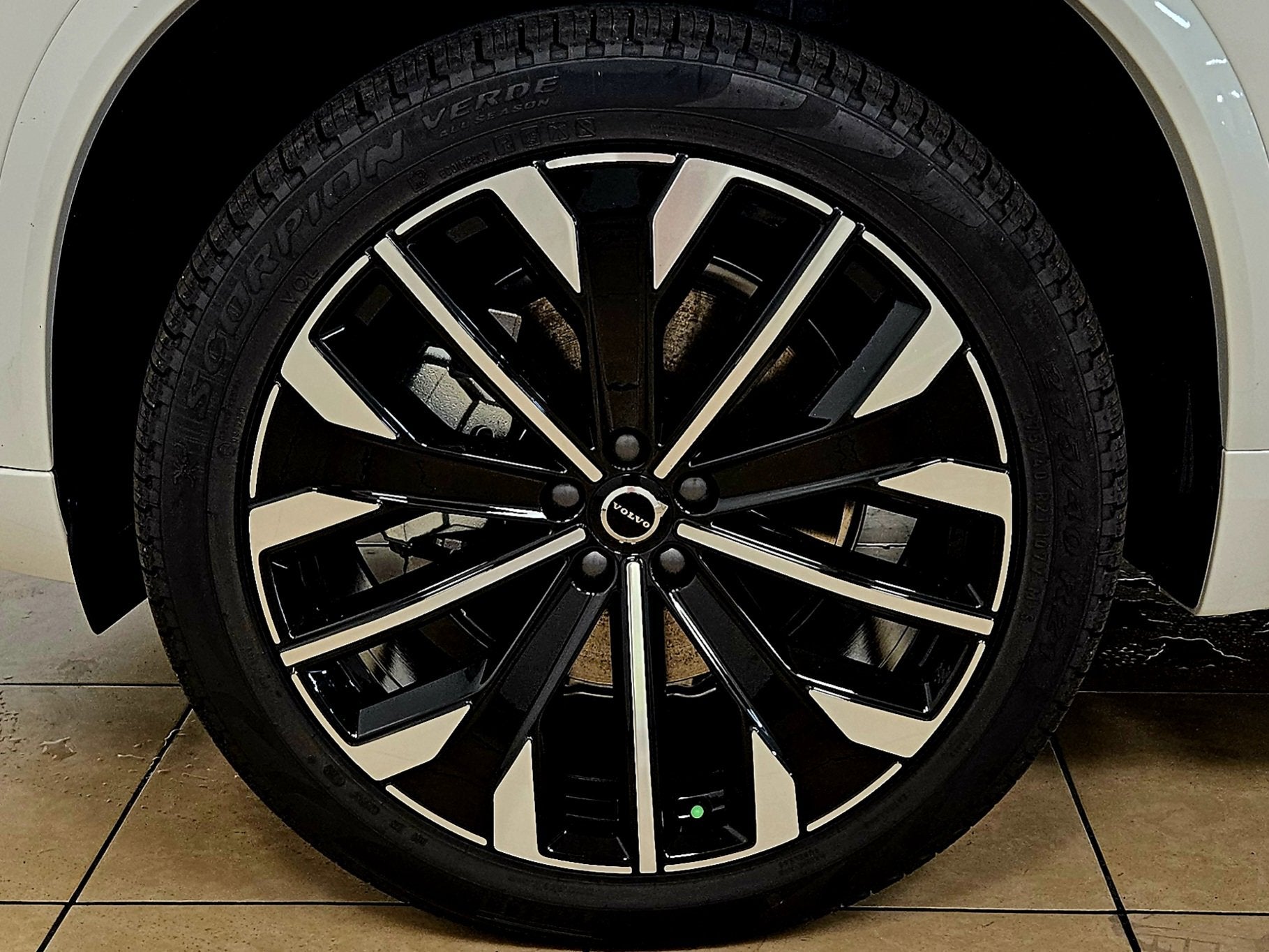 2026 Volvo XC90 Plus