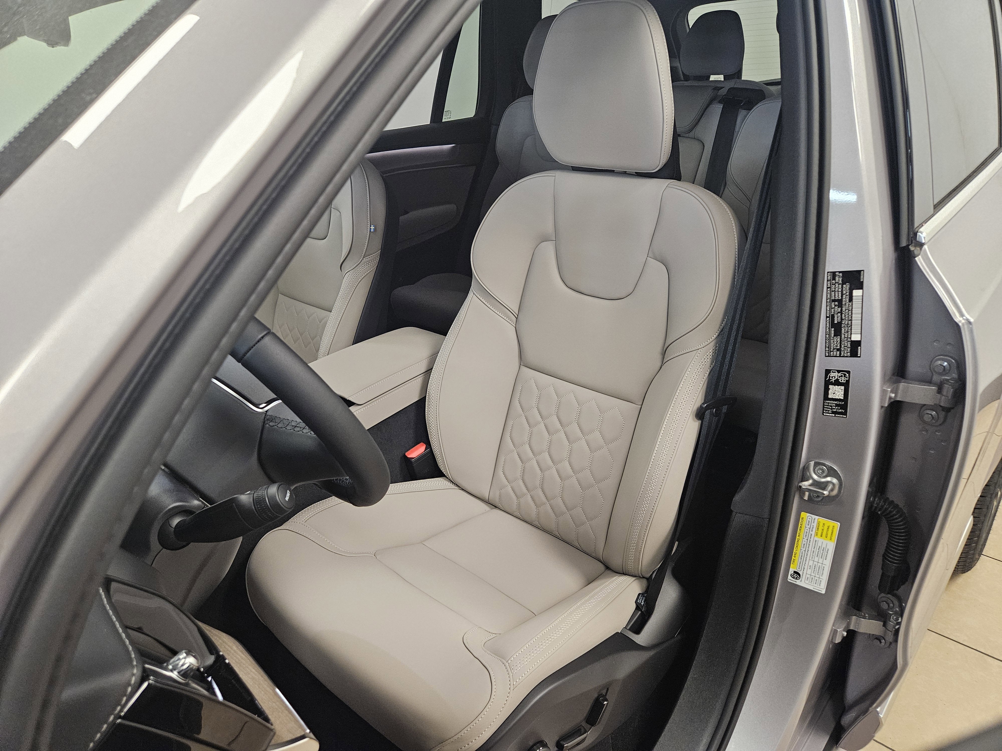 2026 Volvo XC90 Plus