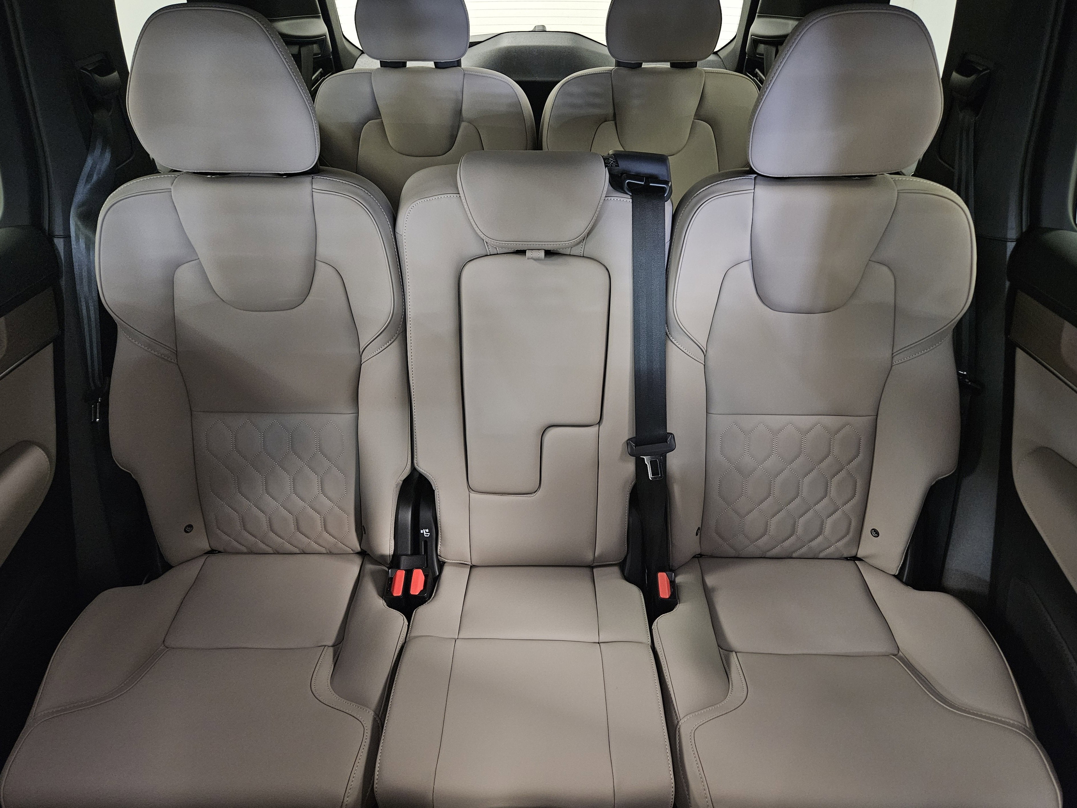 2026 Volvo XC90 Plus