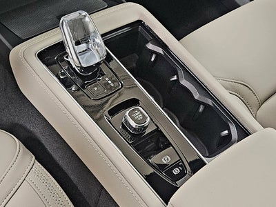 2026 Volvo XC90 Plus