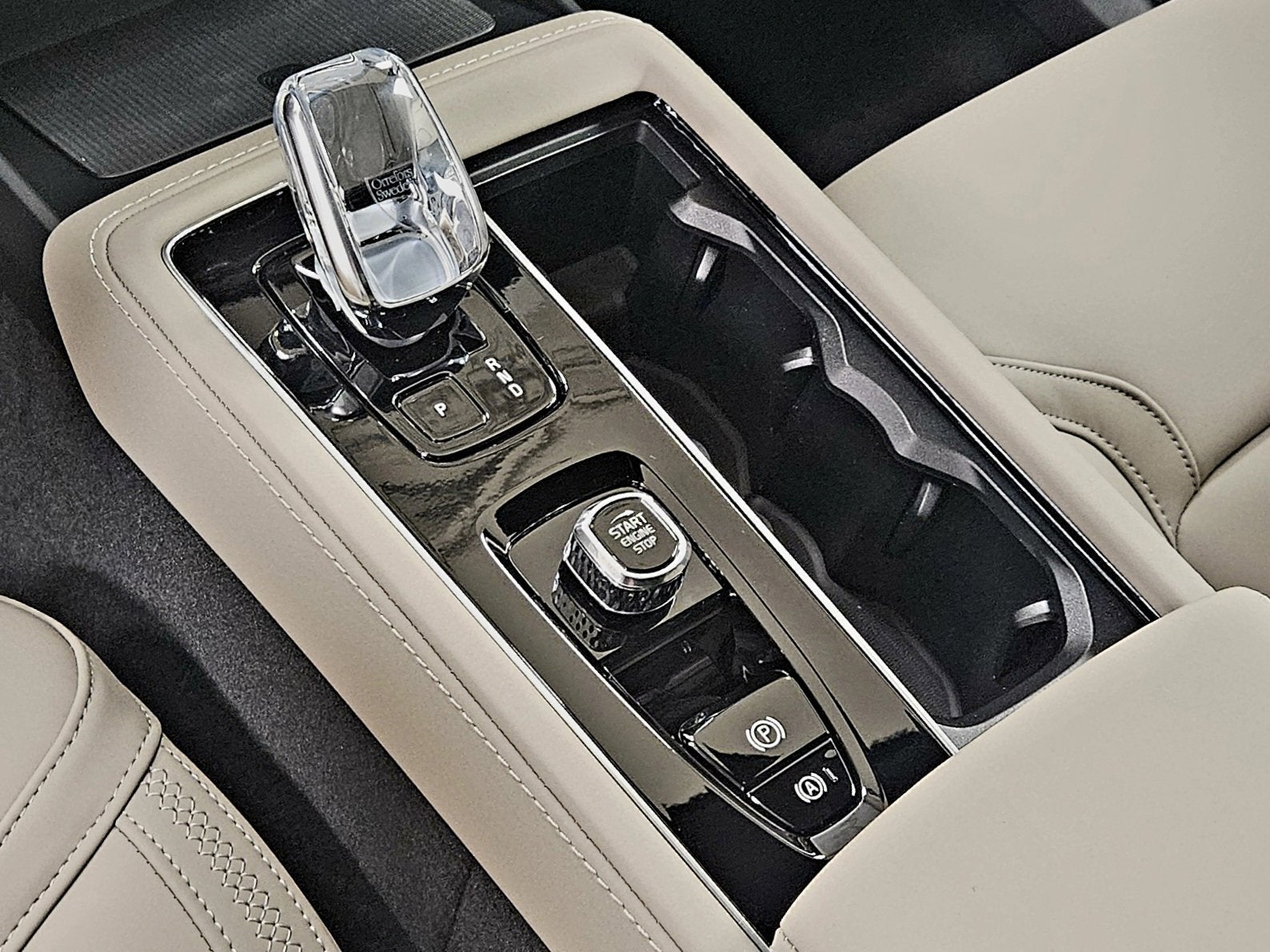 2026 Volvo XC90 Plus