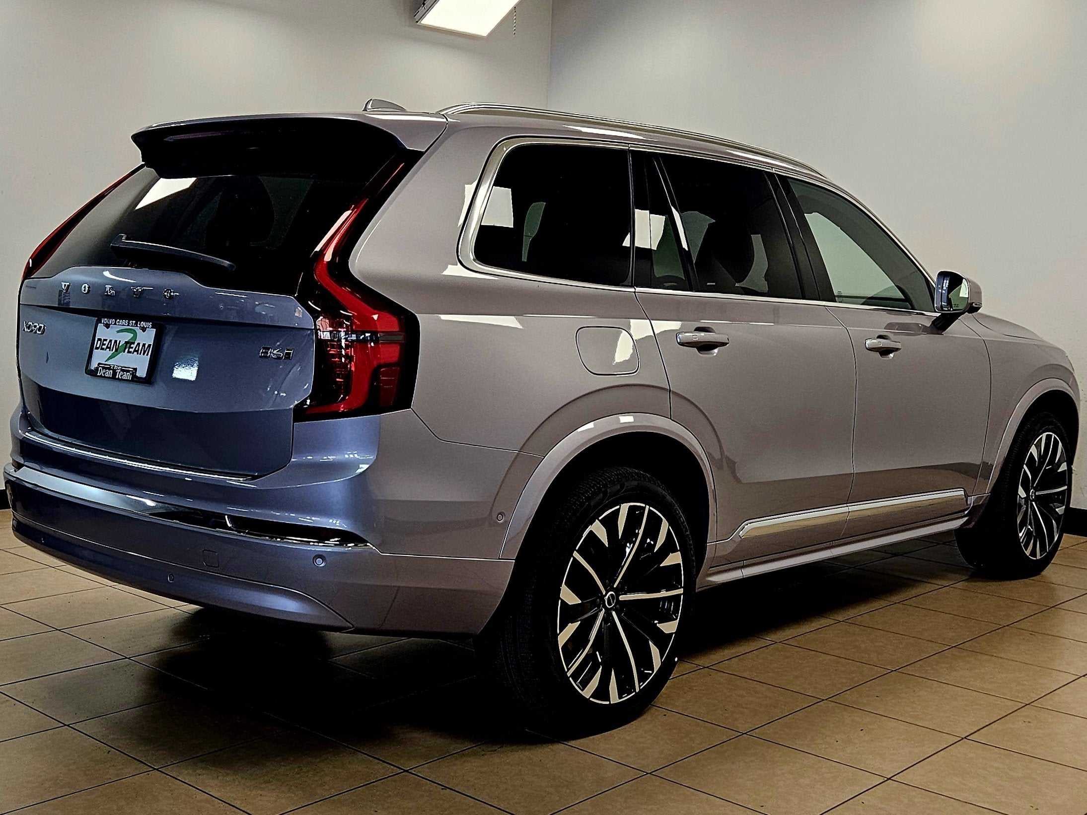 2026 Volvo XC90 Plus