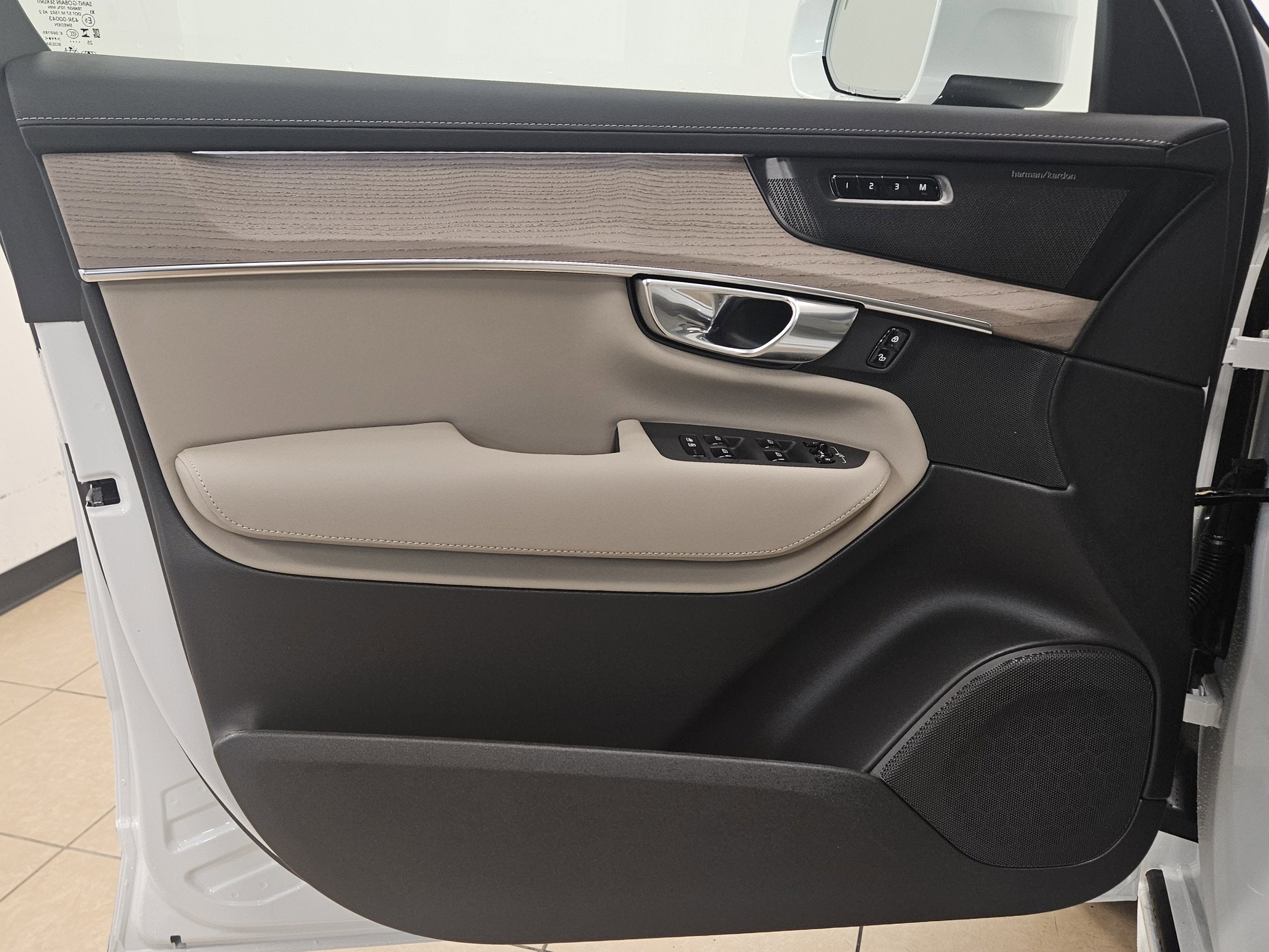 2026 Volvo XC90 Plus