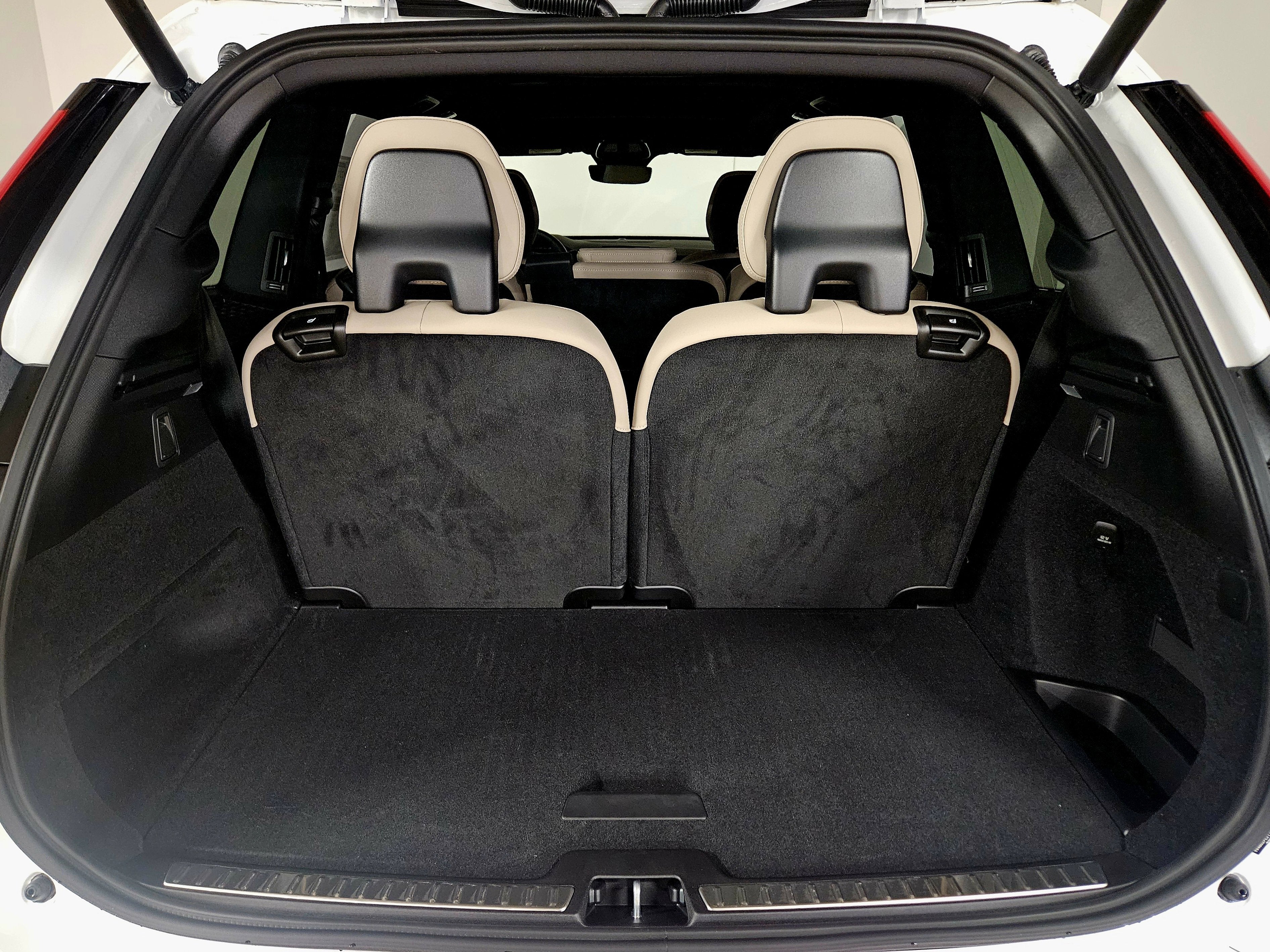 2026 Volvo XC90 Plus