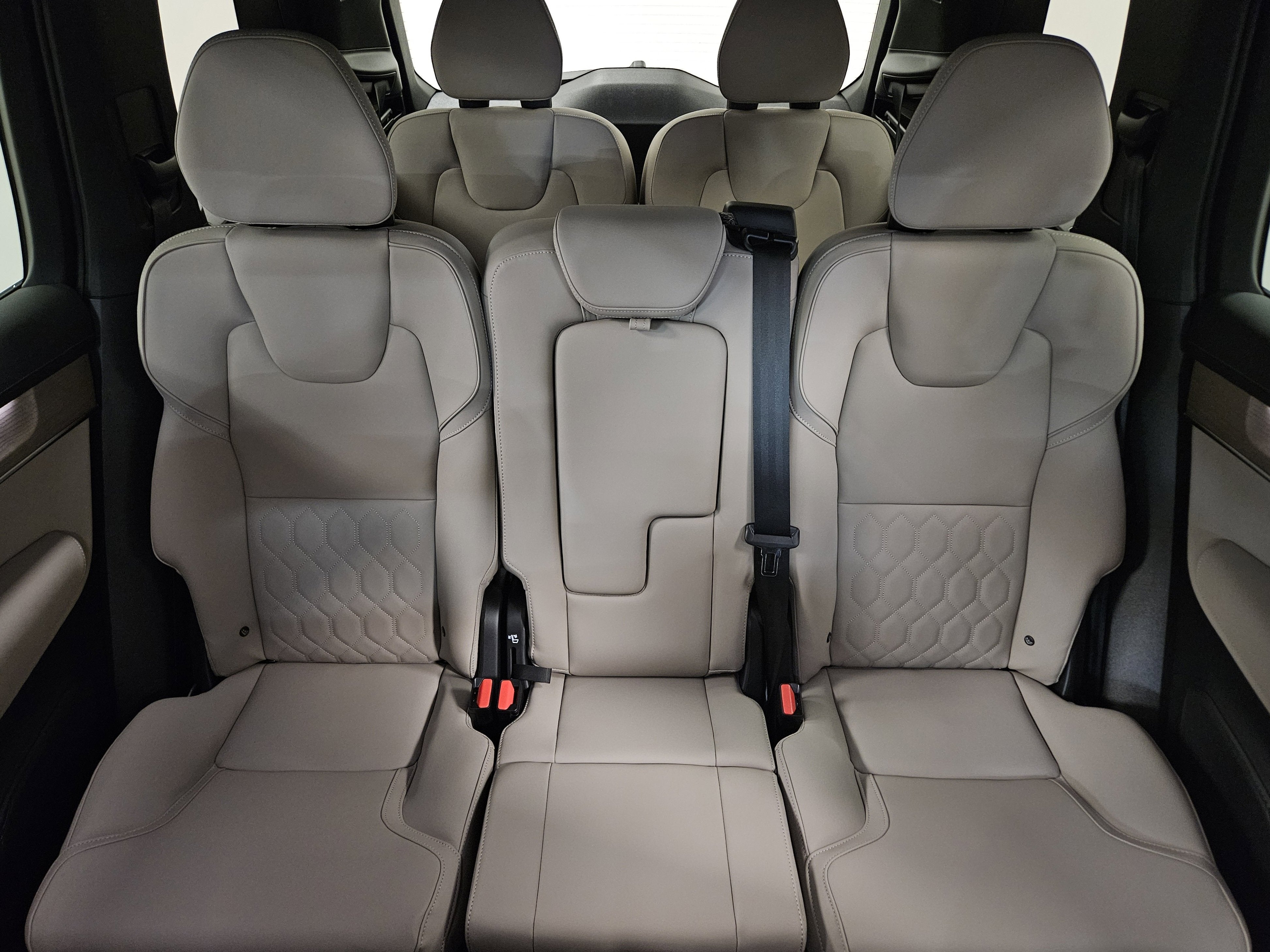 2026 Volvo XC90 Plus