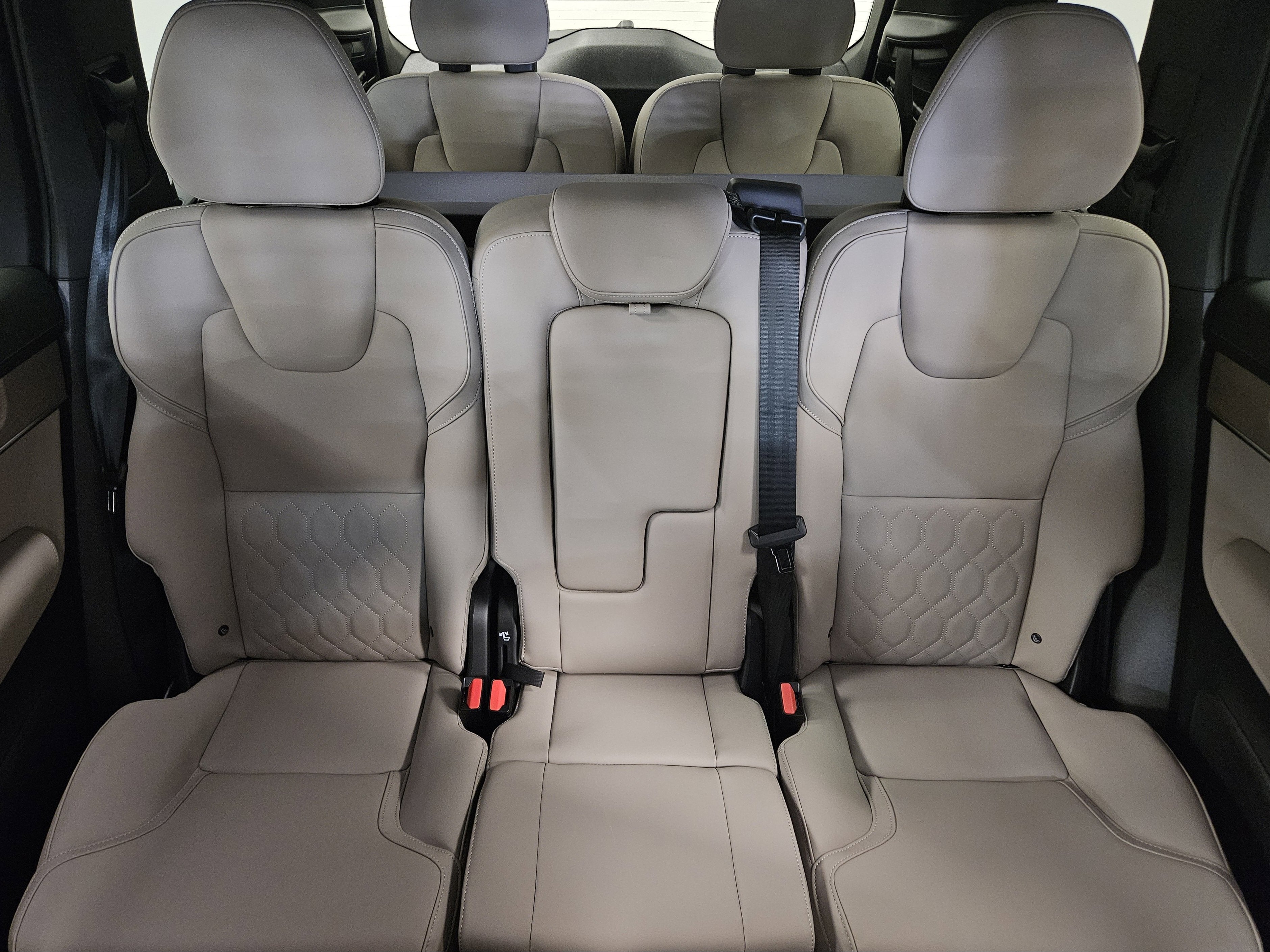 2026 Volvo XC90 Plus