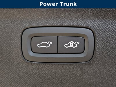 2026 Volvo XC90 Plus