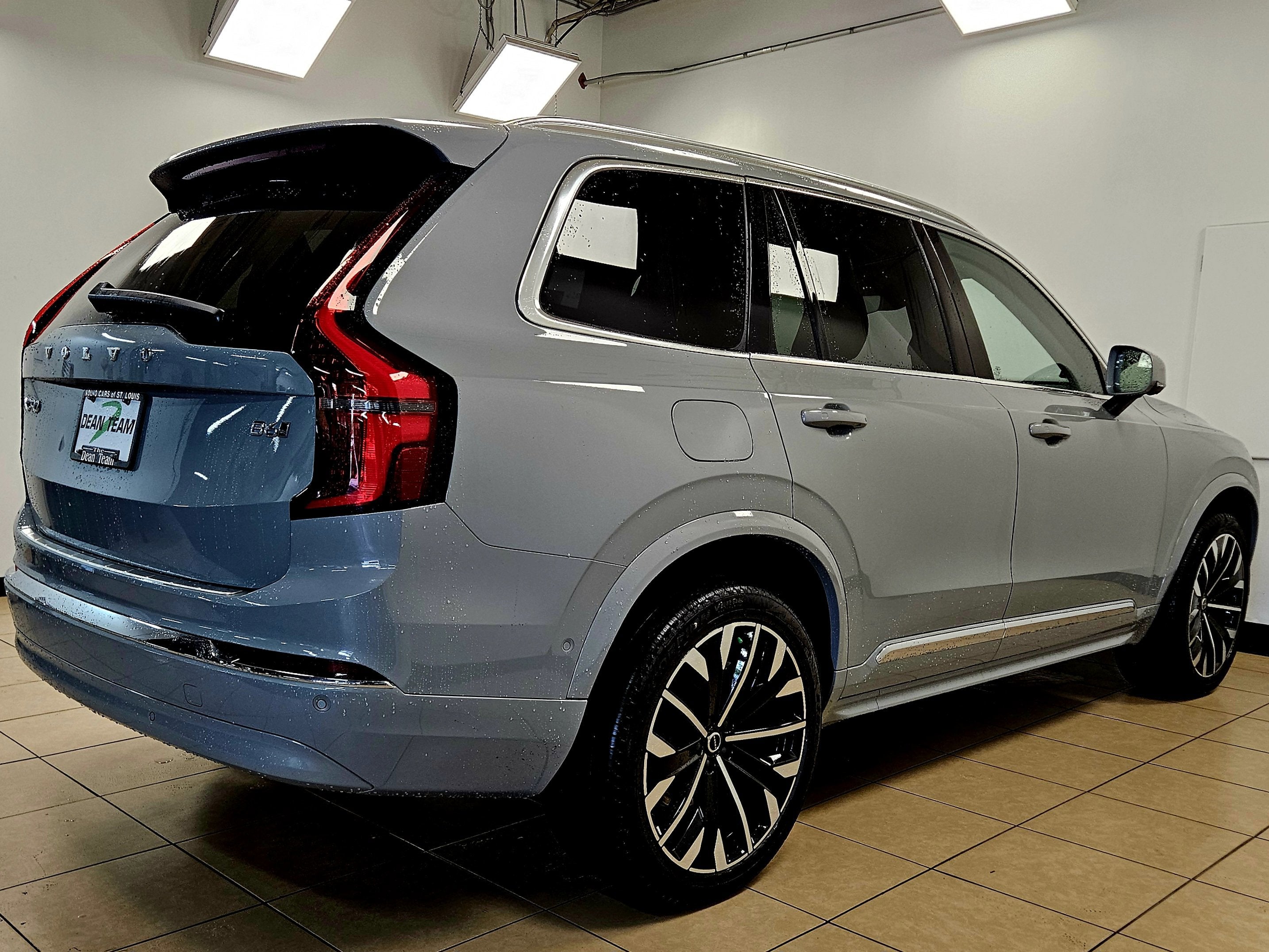 2026 Volvo XC90 Plus