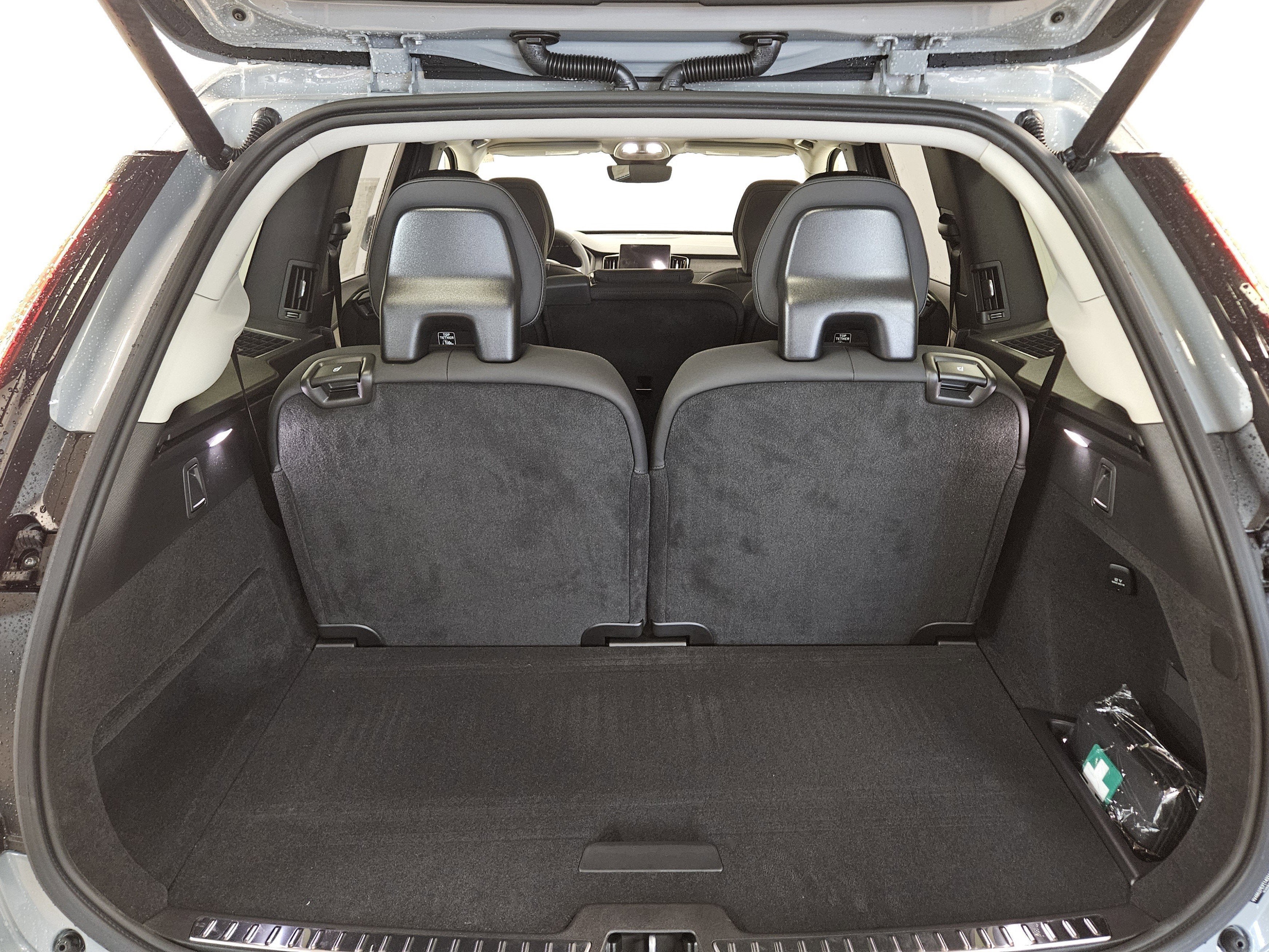 2026 Volvo XC90 Plus