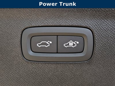 2026 Volvo XC90 Plus