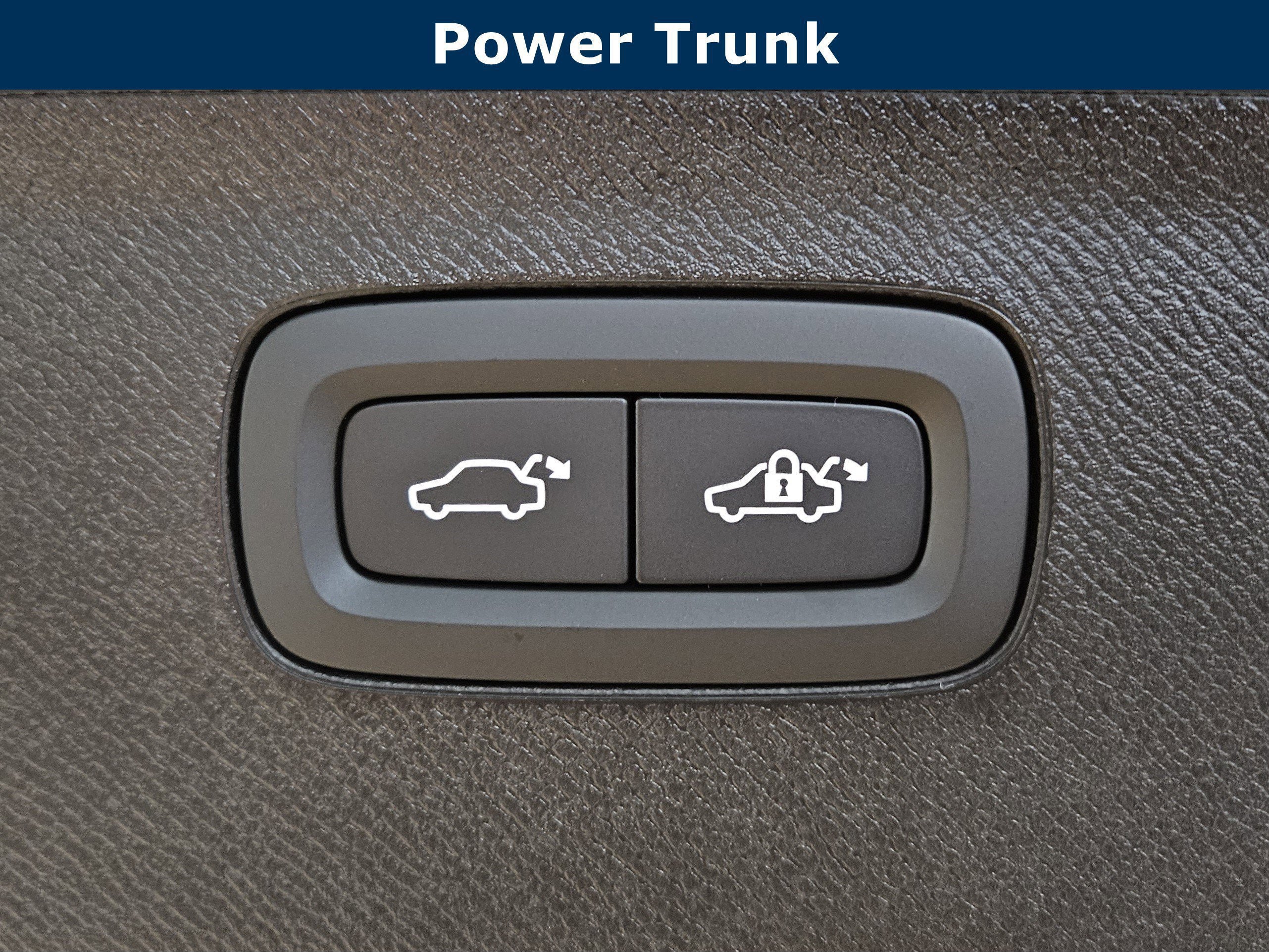 2026 Volvo XC90 Plus