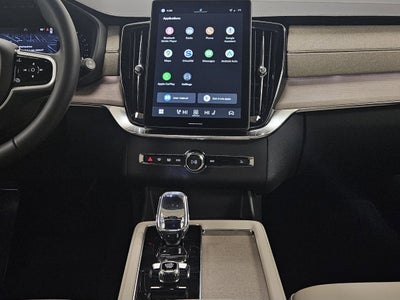 2026 Volvo XC90 Plus