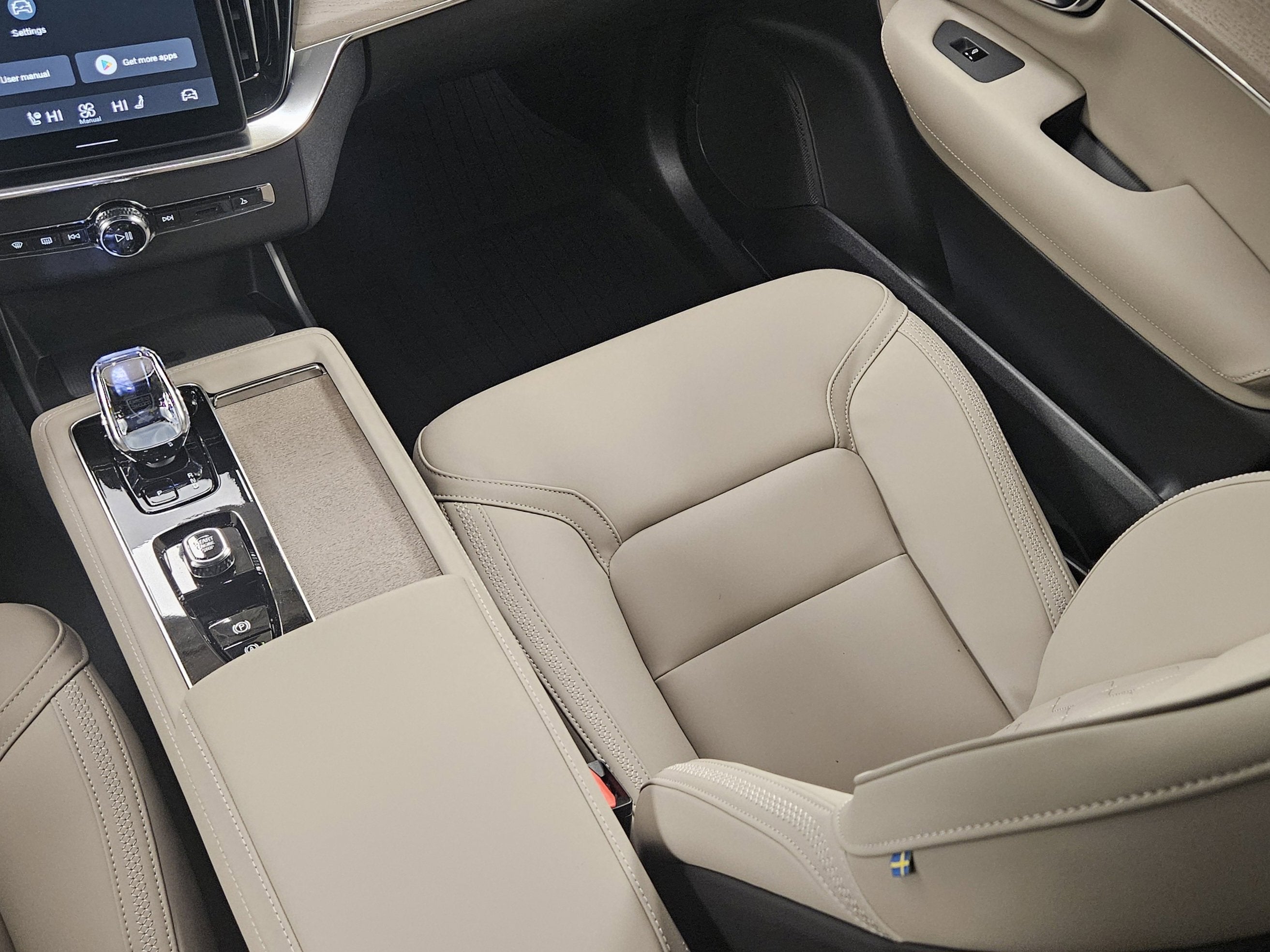 2026 Volvo XC90 Plus