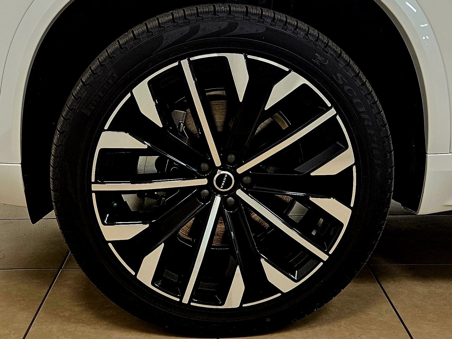 2026 Volvo XC90 Plus