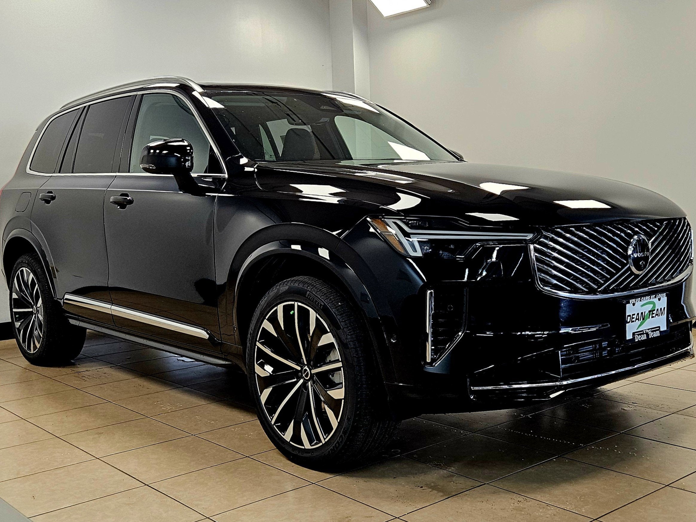 2026 Volvo XC90 Plus