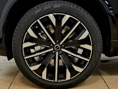 2026 Volvo XC90 Plus