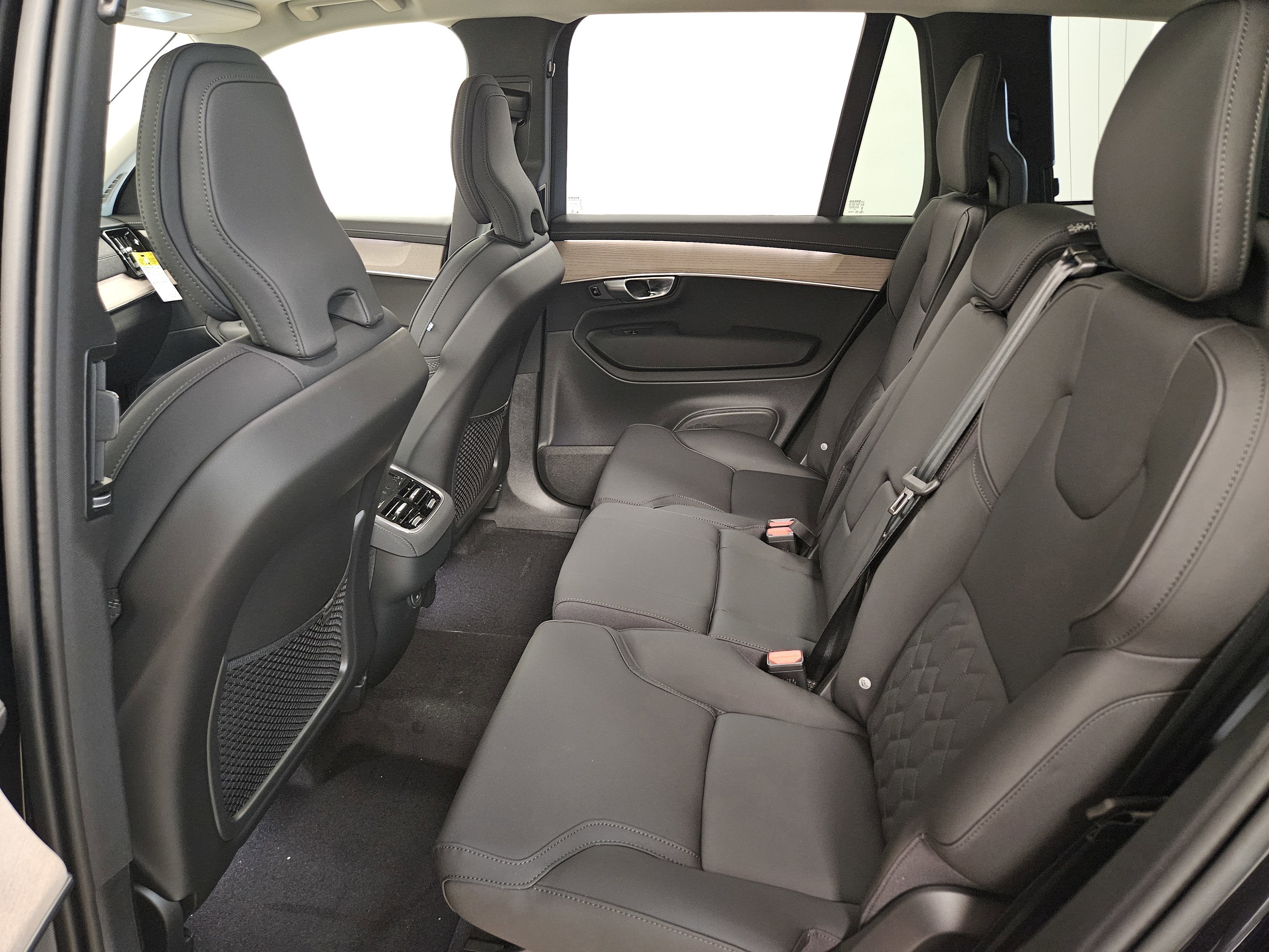 2026 Volvo XC90 Plus