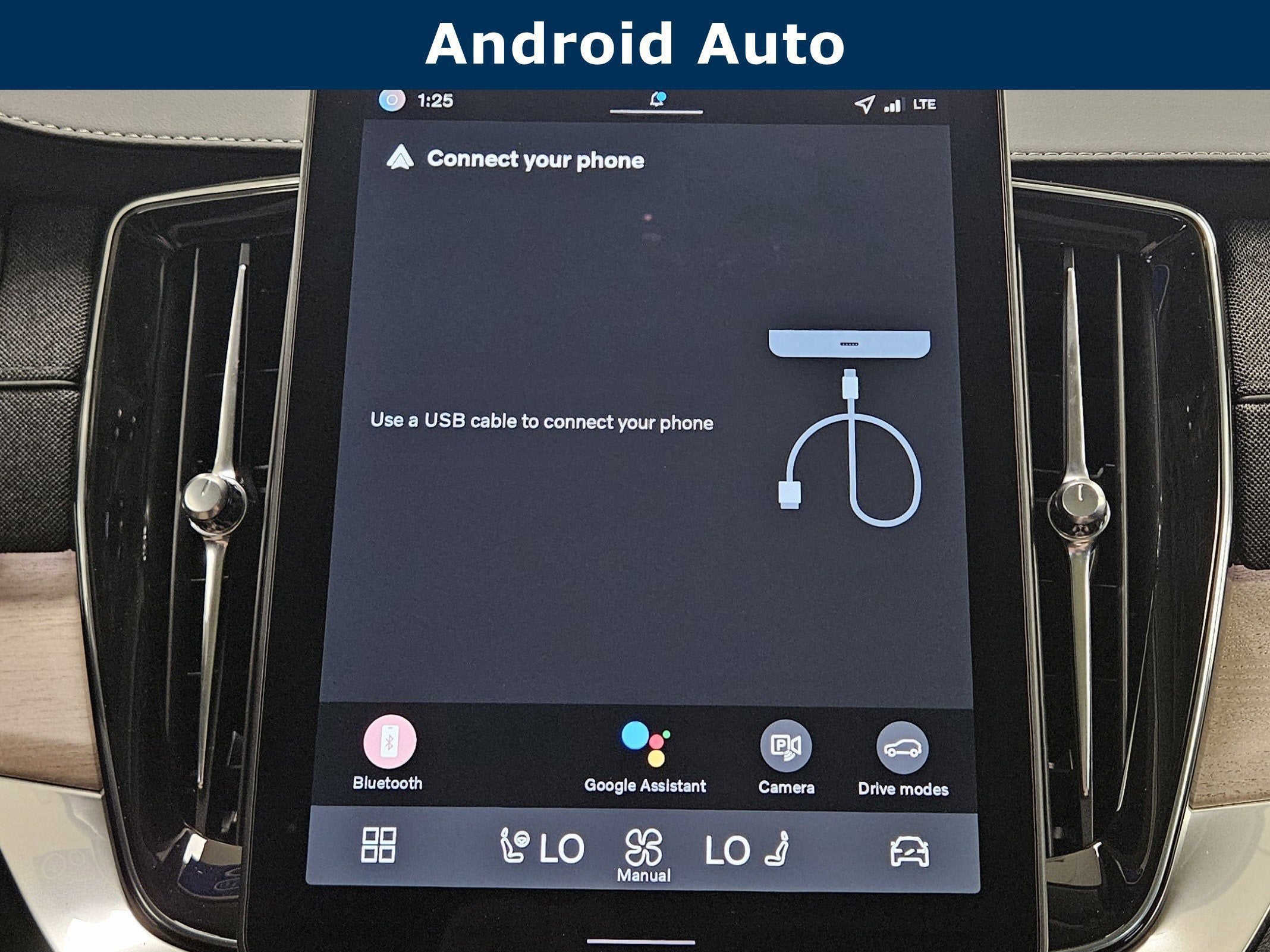 2026 Volvo XC90 Plus