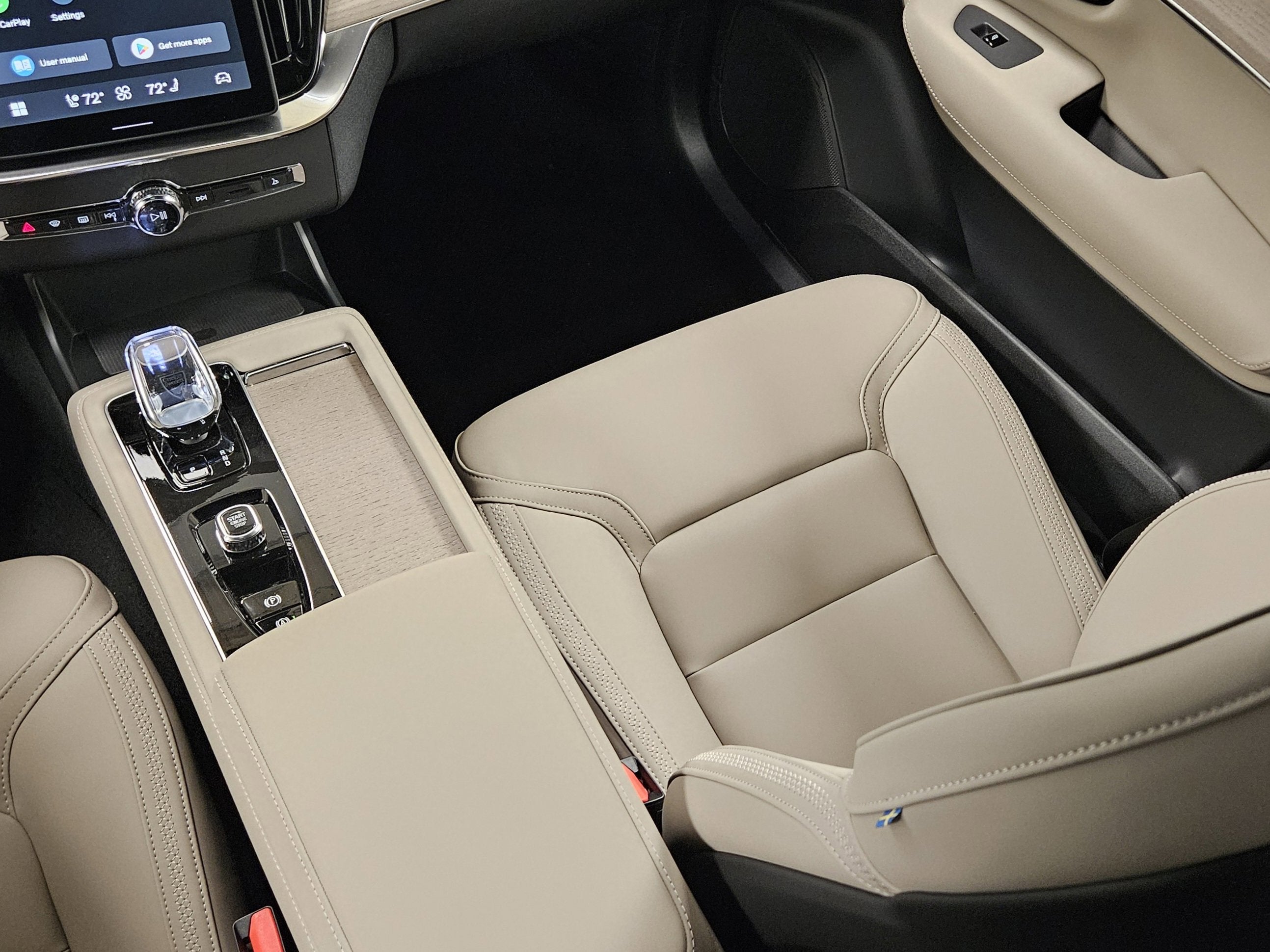 2026 Volvo XC90 Plus