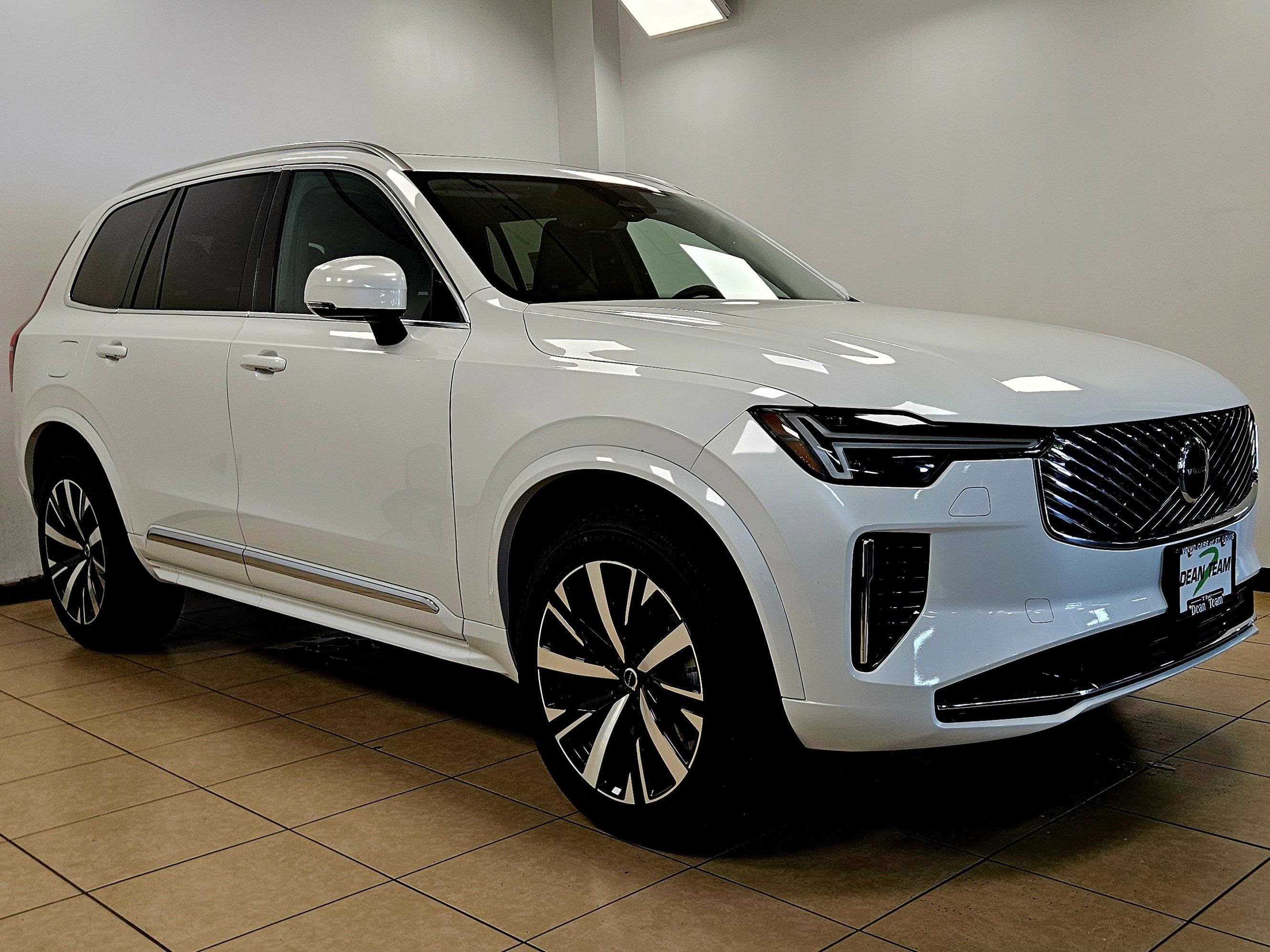 2026 Volvo XC90 Core