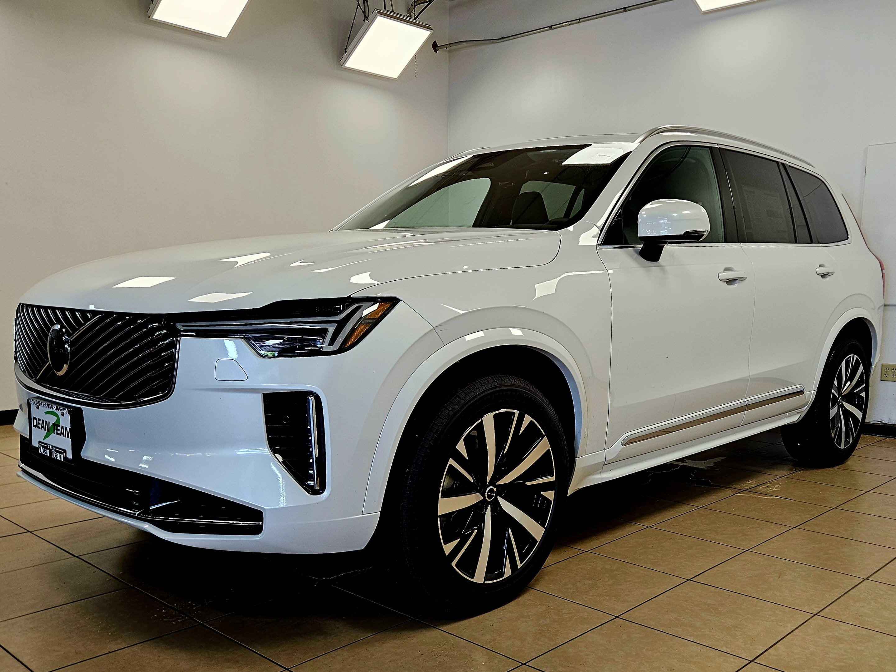 2026 Volvo XC90 Core