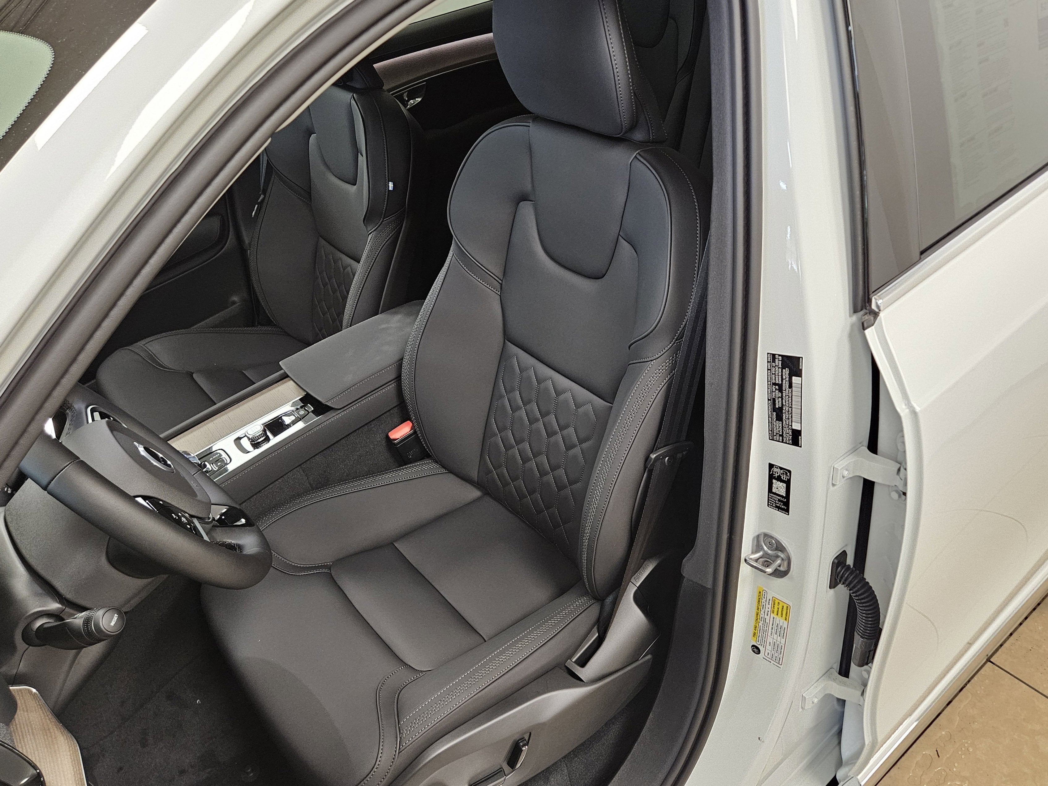 2026 Volvo XC90 Core