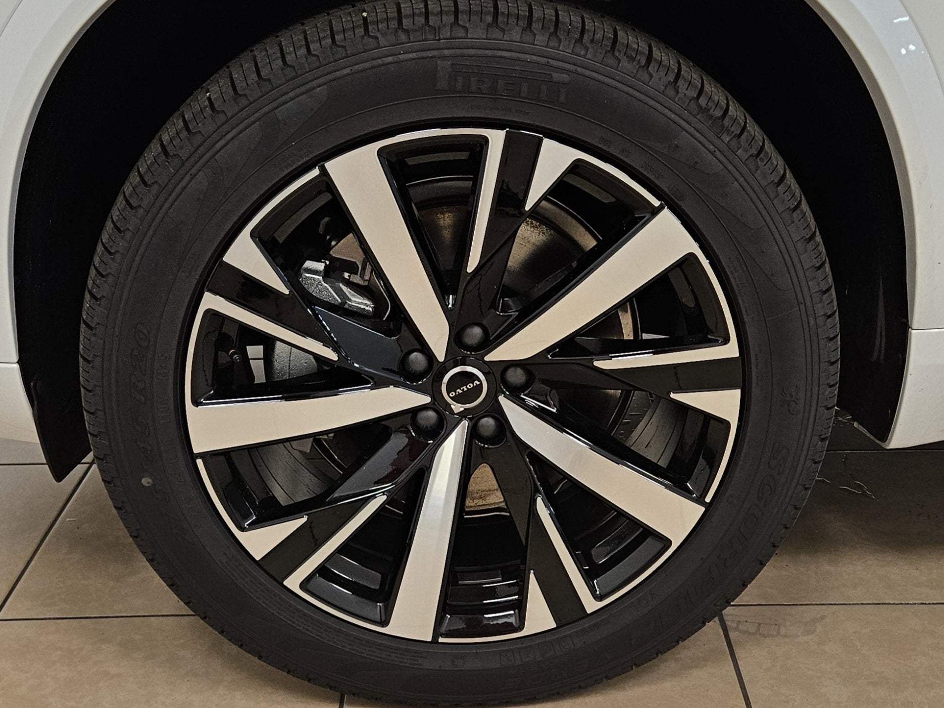 2026 Volvo XC90 Core