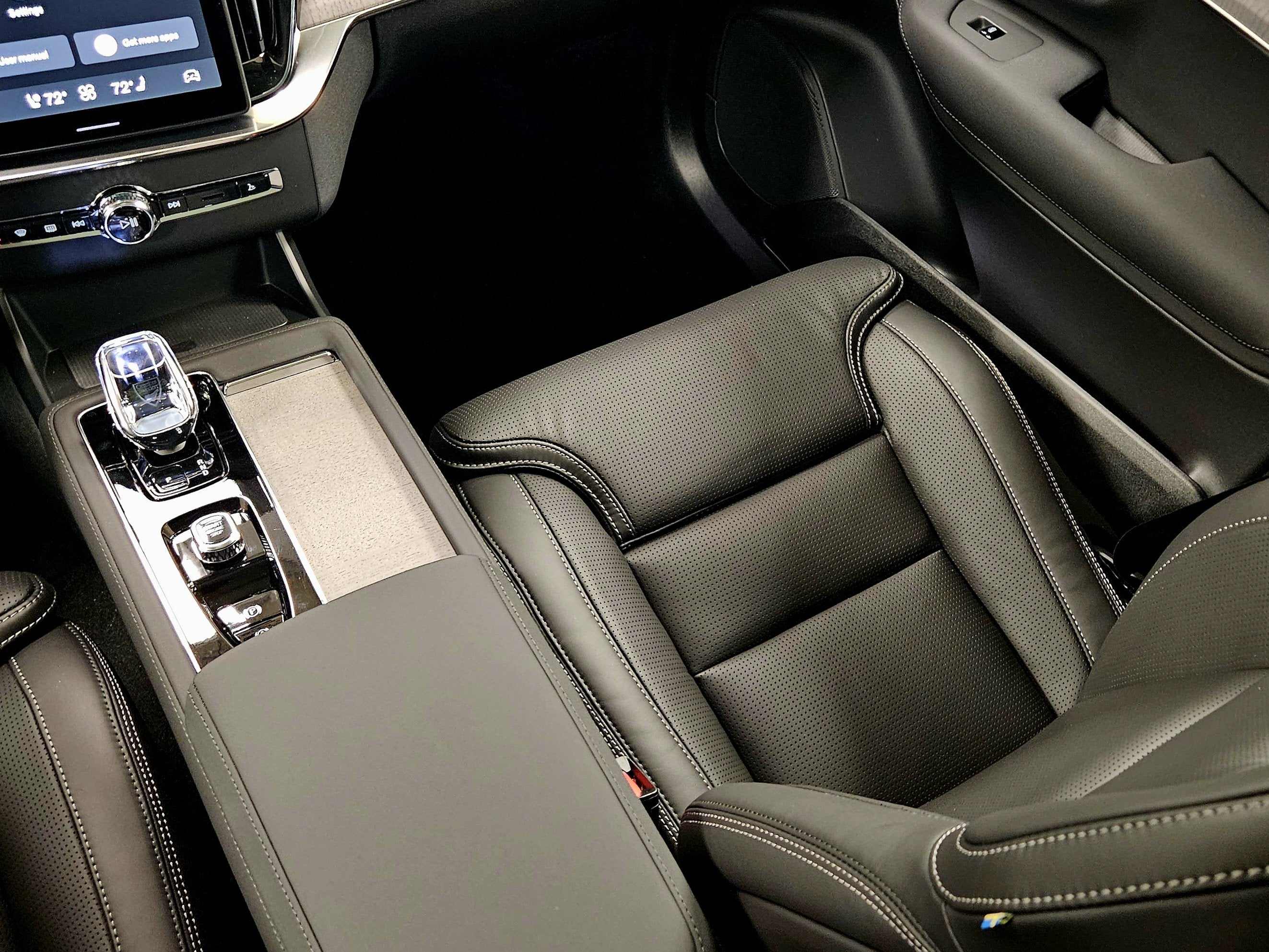 2026 Volvo XC90 Ultra Dark Theme