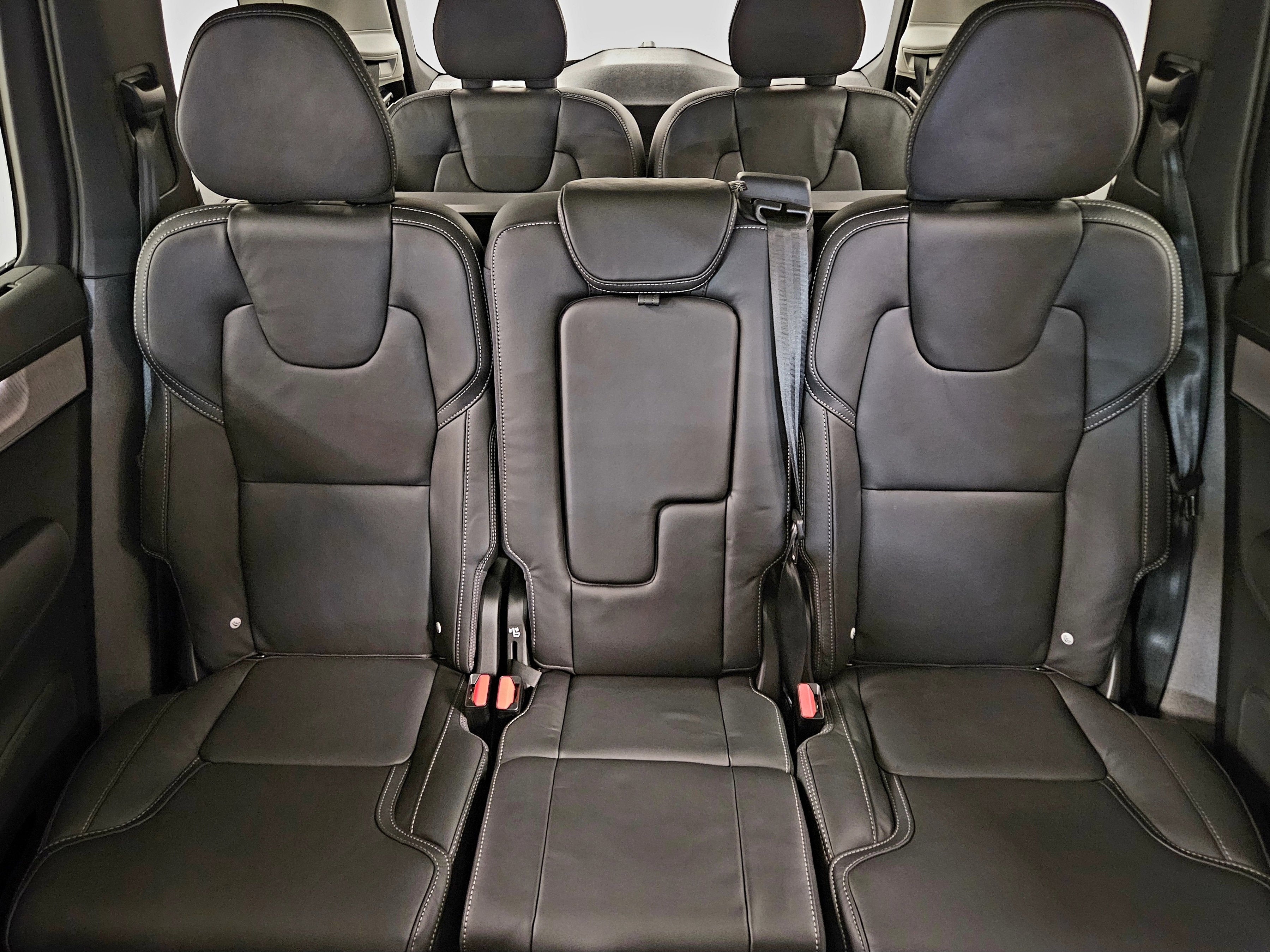 2026 Volvo XC90 Ultra Dark Theme