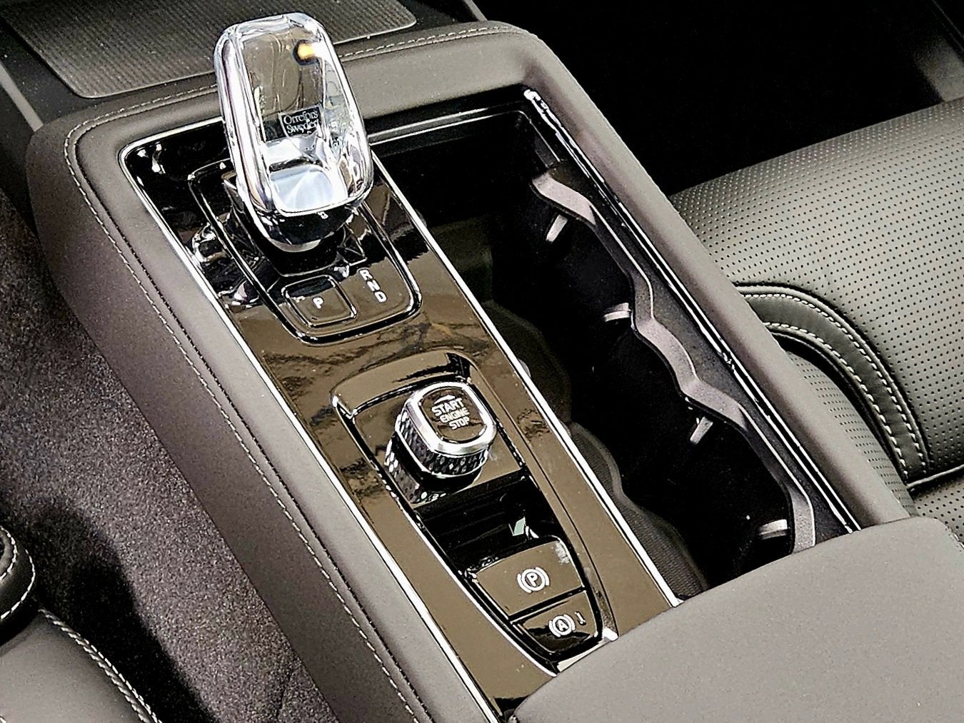 2026 Volvo XC90 Ultra Dark Theme