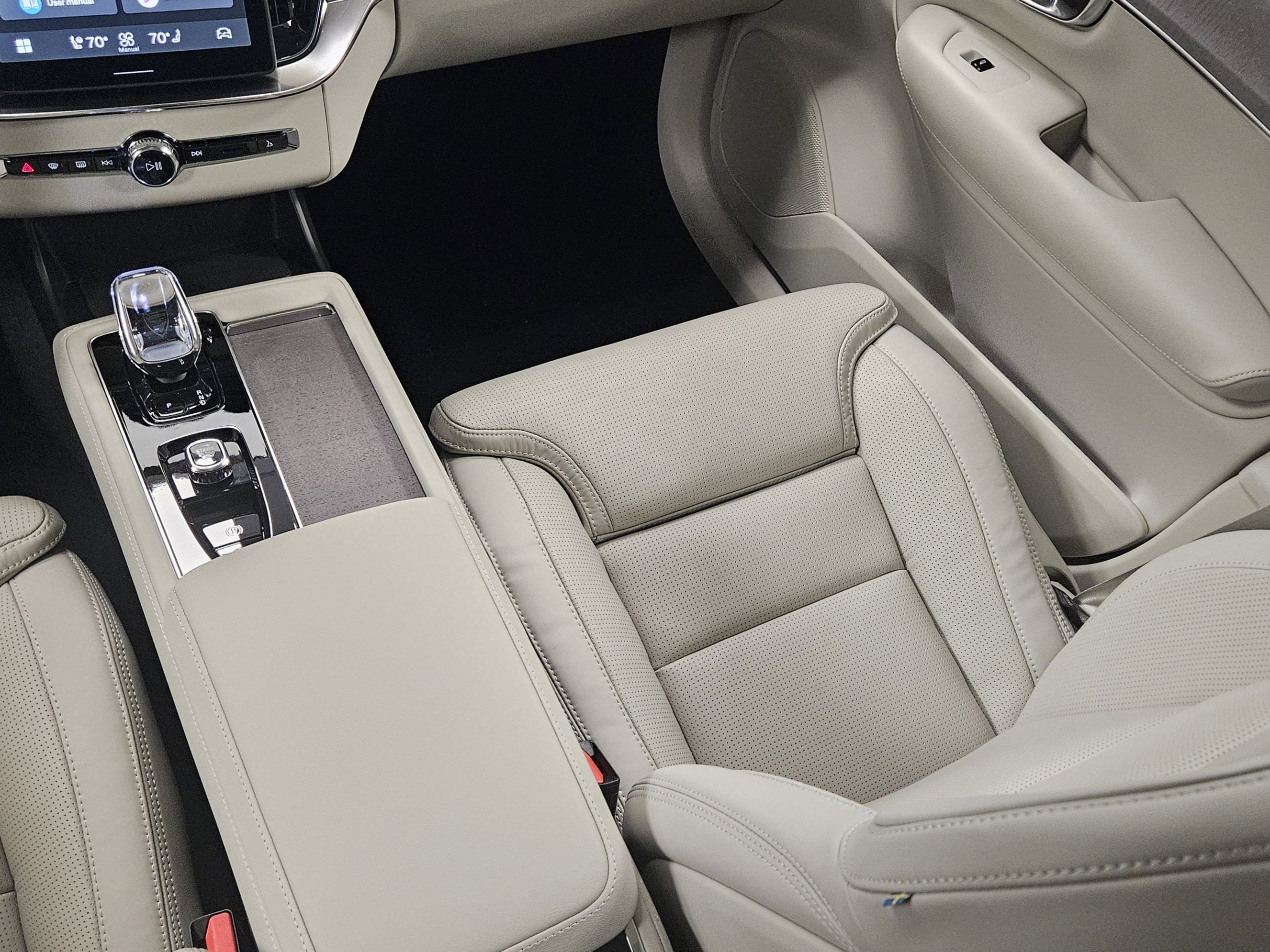 2026 Volvo XC90 Ultra Dark Theme