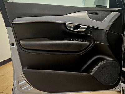 2021 Volvo XC90 Momentum