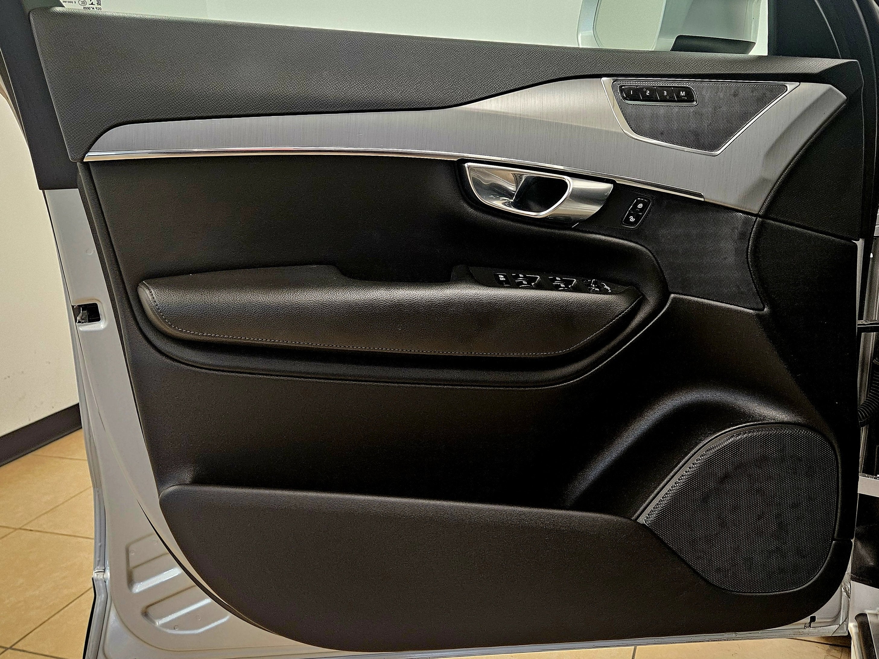 2021 Volvo XC90 Momentum