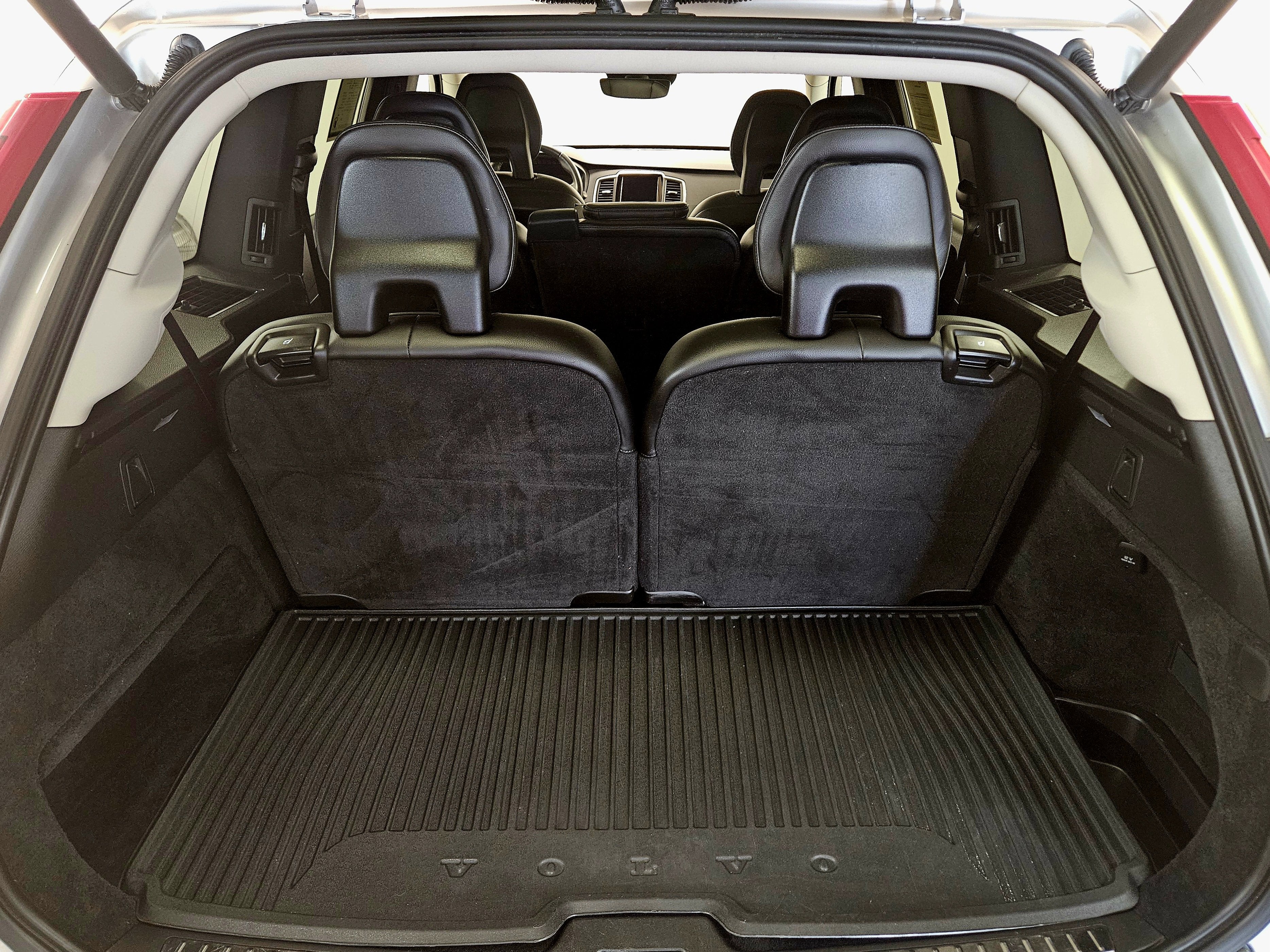 2021 Volvo XC90 Momentum