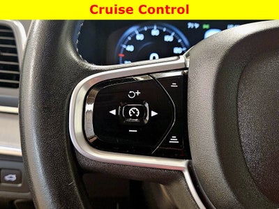 2021 Volvo XC90 Momentum