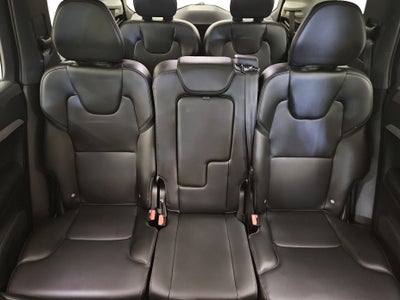 2021 Volvo XC90 Momentum